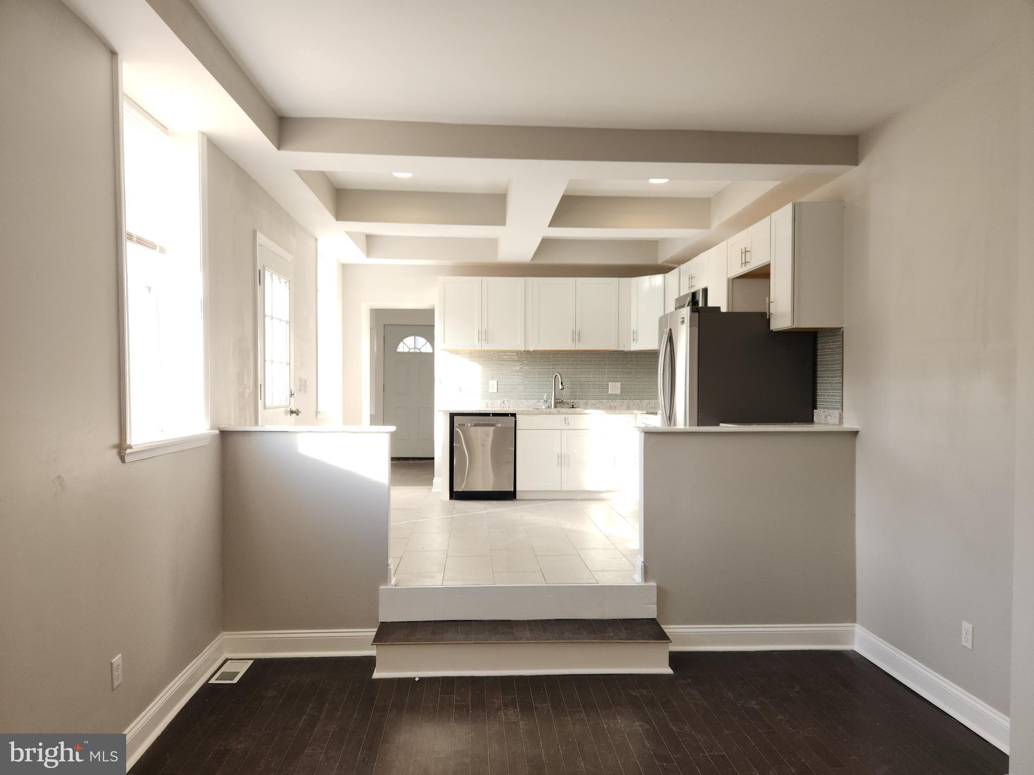 BROADWAY EAST - Residential