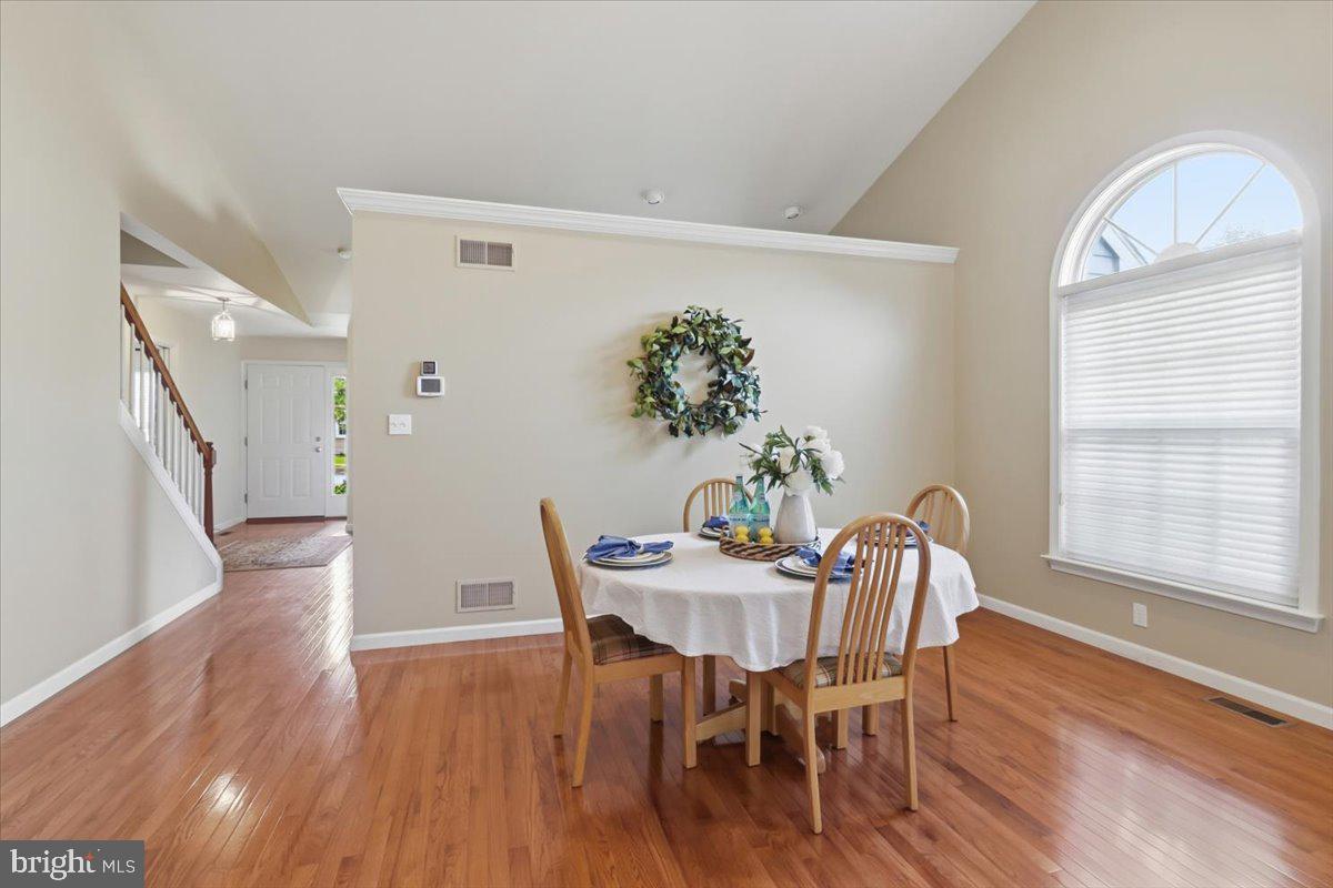 6 PARKSIDE DRIVE