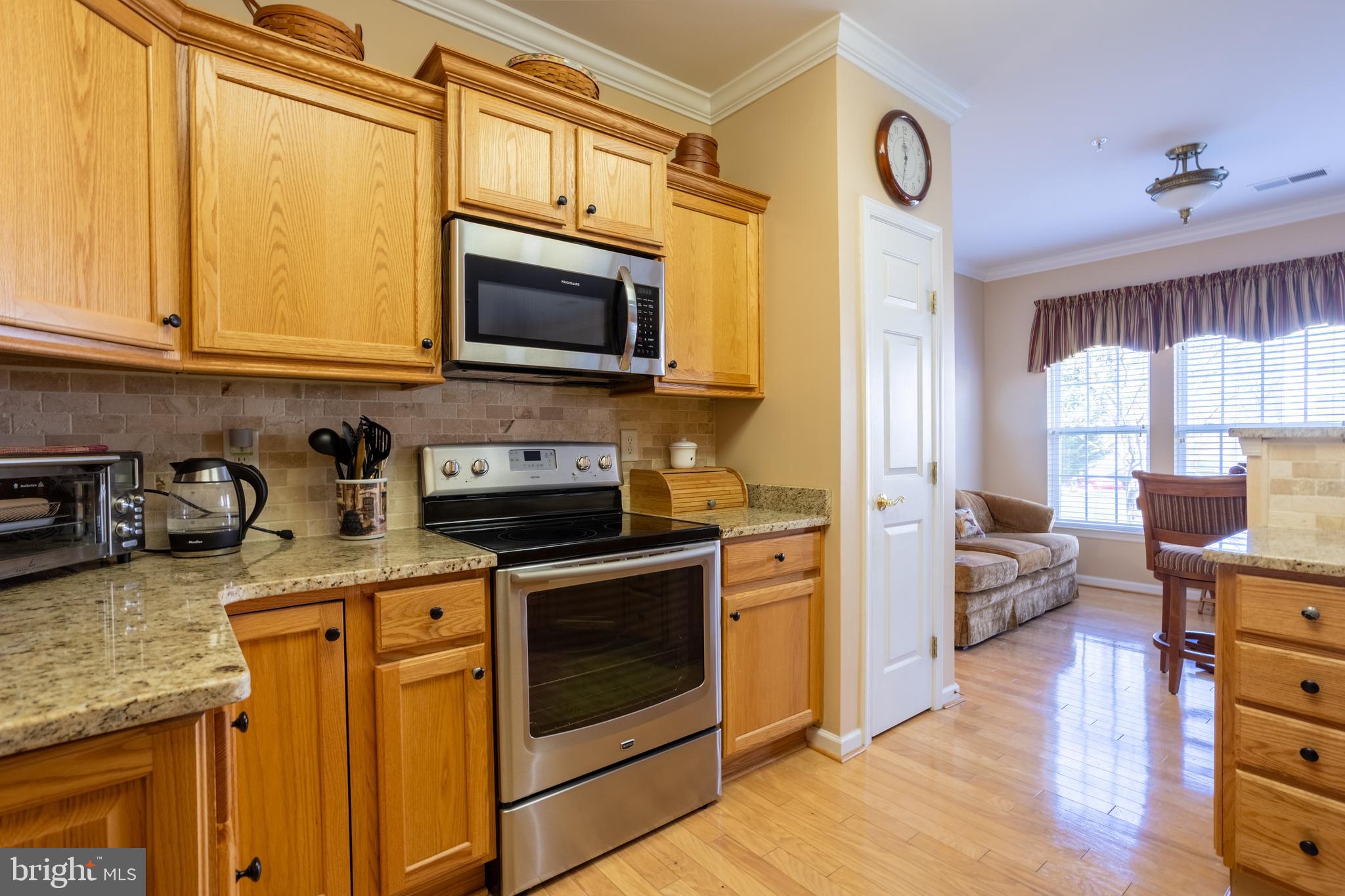 KINGS CROSSING POINT - Residential