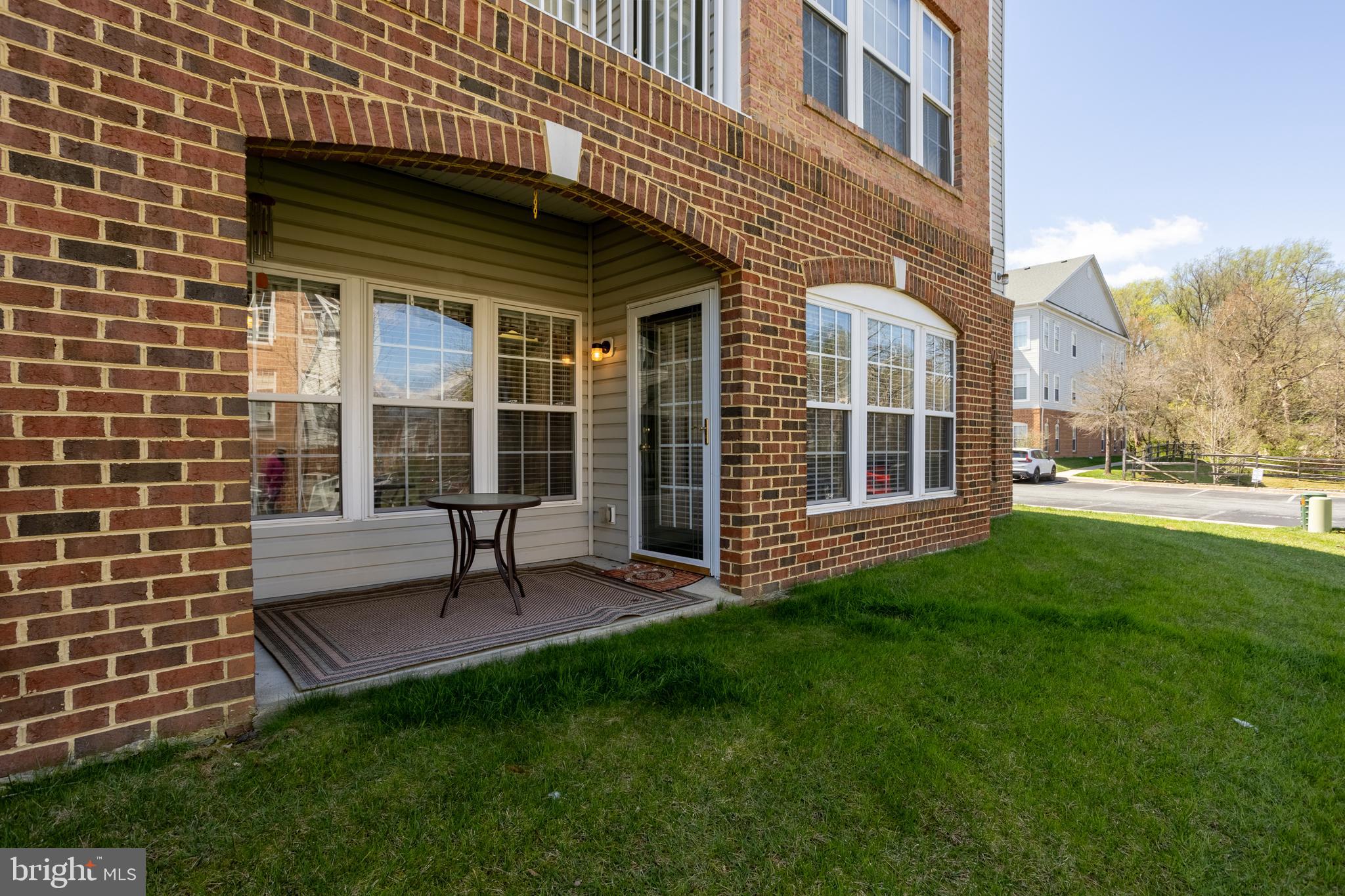 KINGS CROSSING POINT - Residential