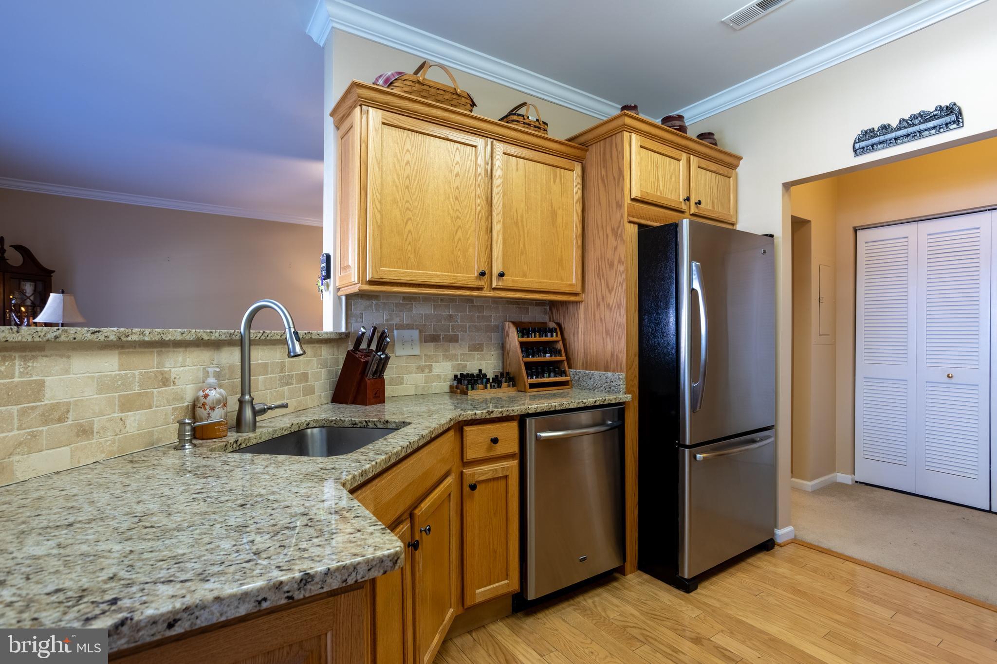 KINGS CROSSING POINT - Residential