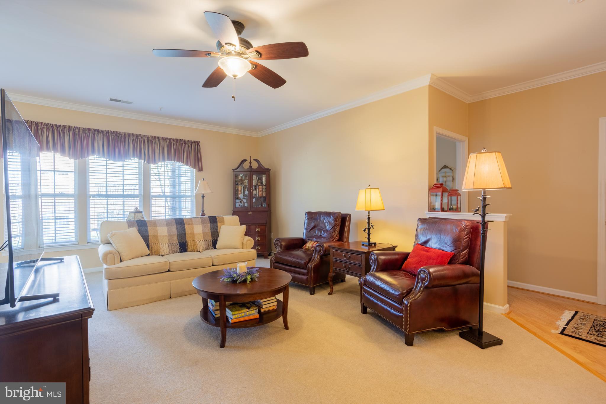 KINGS CROSSING POINT - Residential