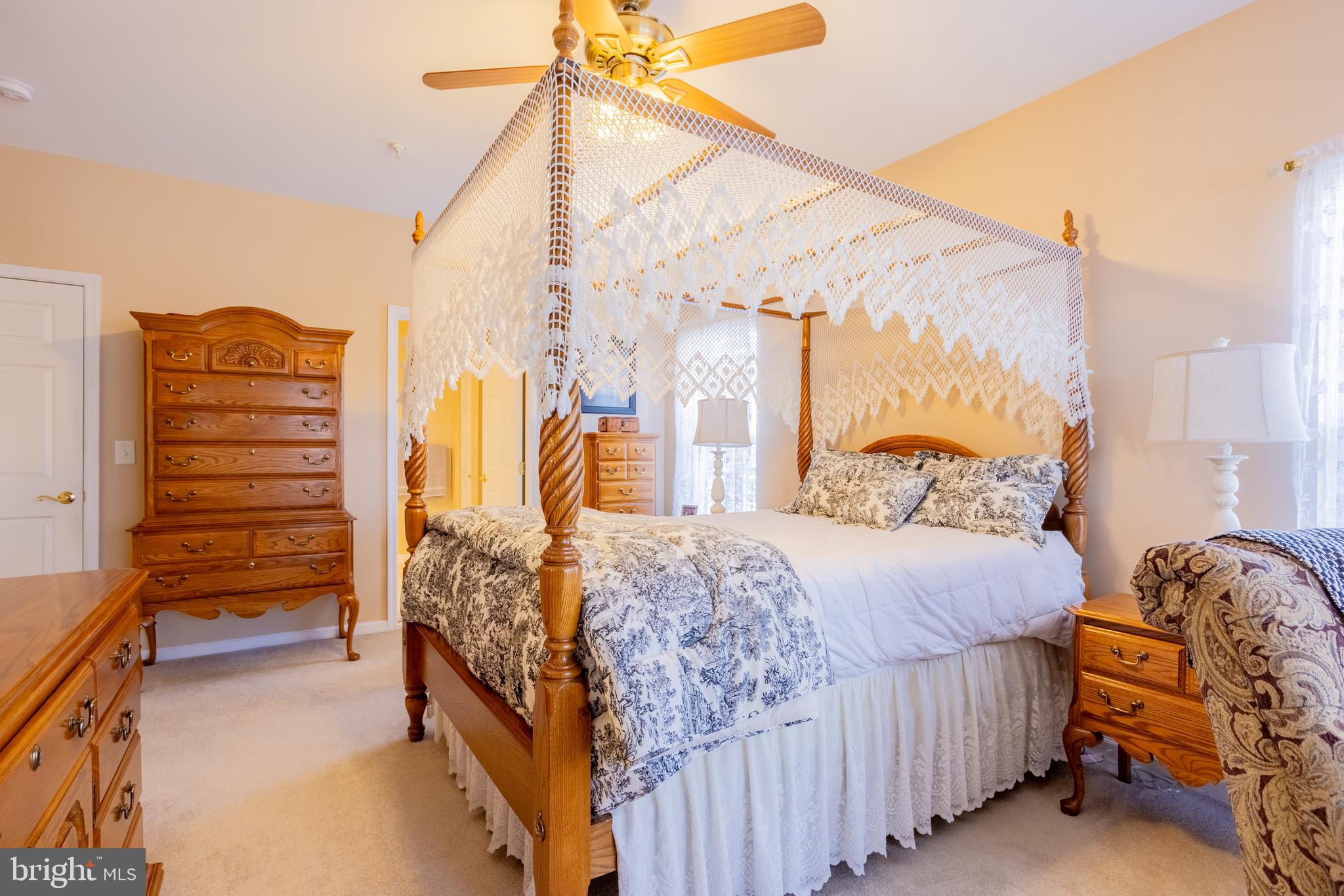 KINGS CROSSING POINT - Residential