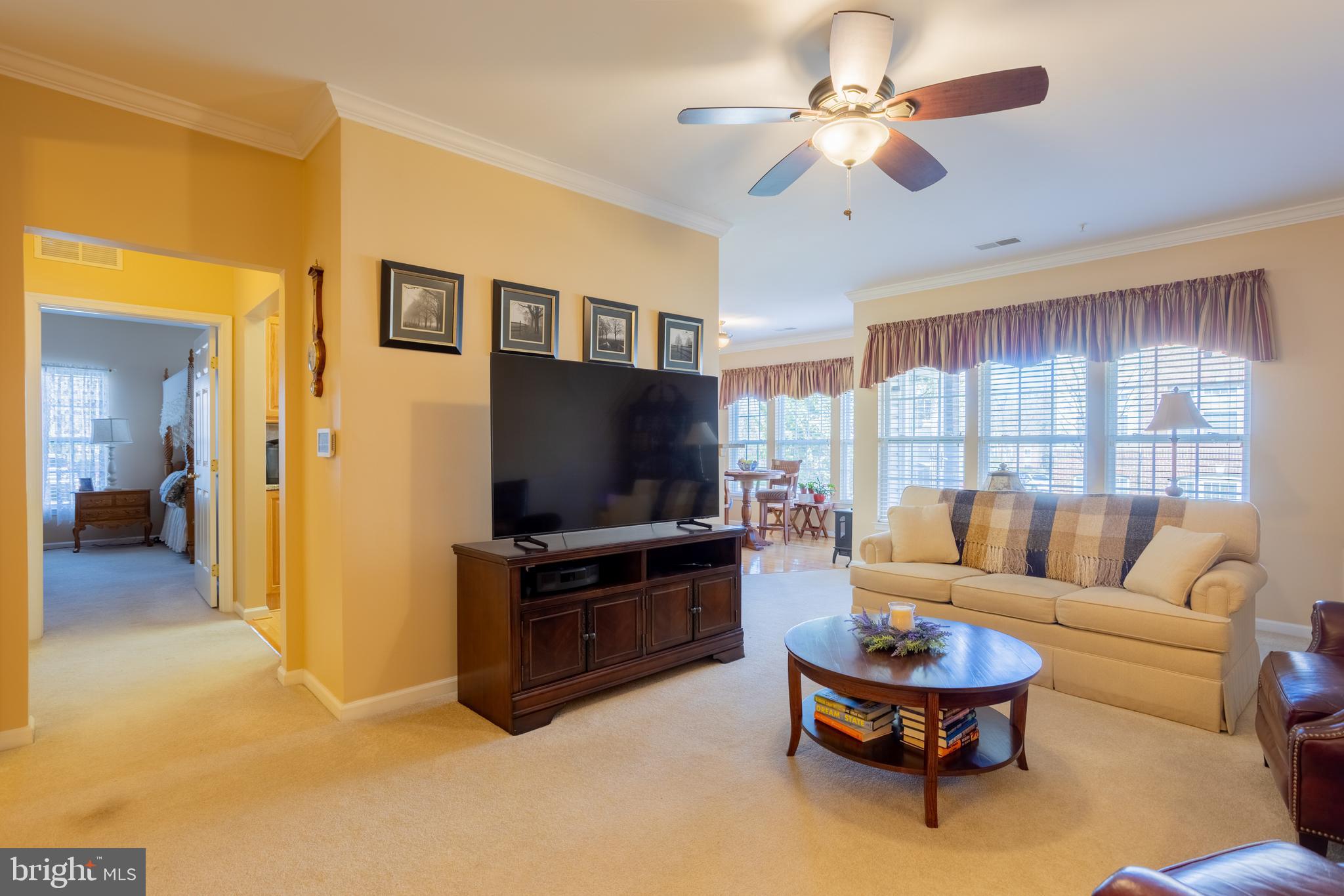 KINGS CROSSING POINT - Residential