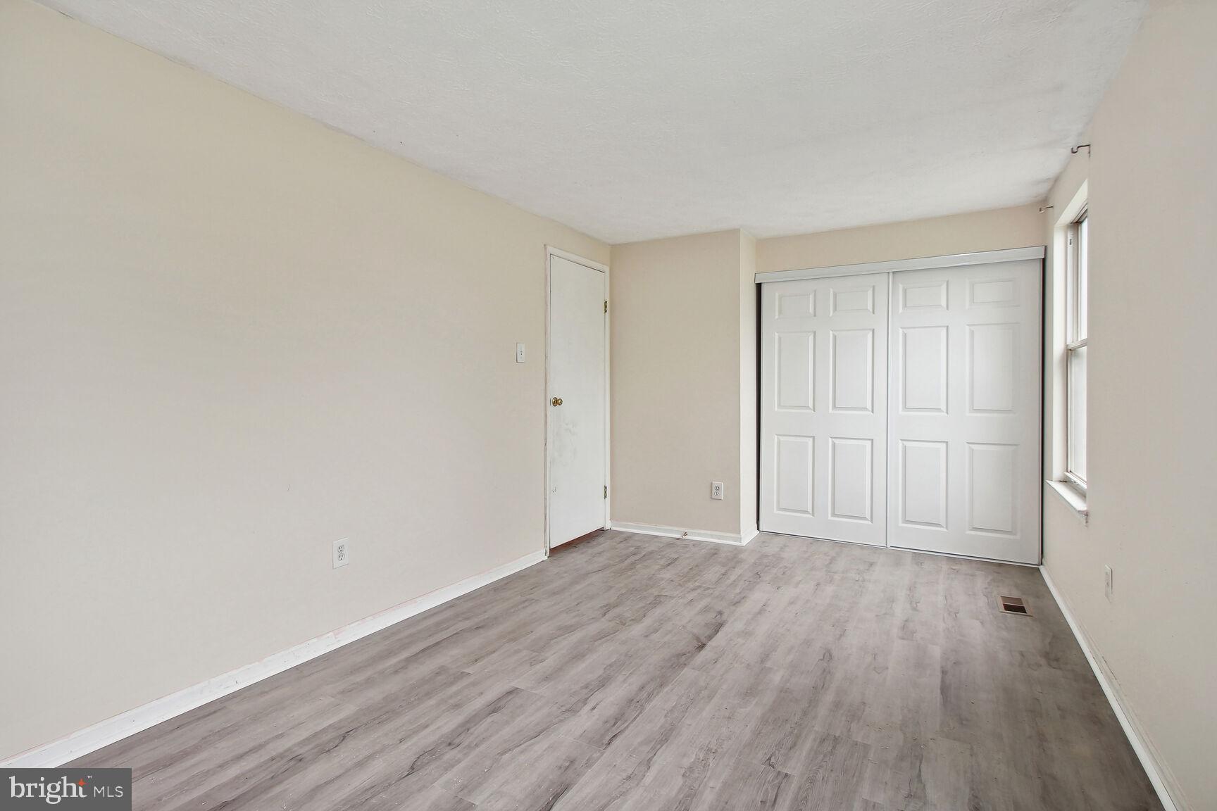 UPTON VILLAGE NORTH - Residential Lease