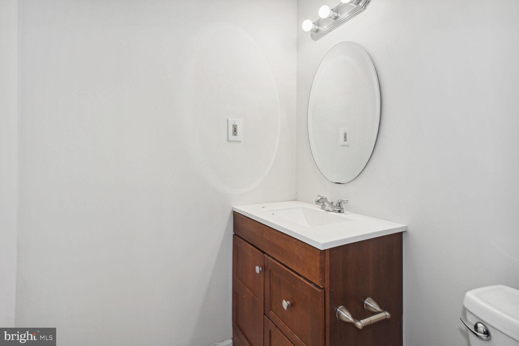 UPTON VILLAGE NORTH - Residential Lease