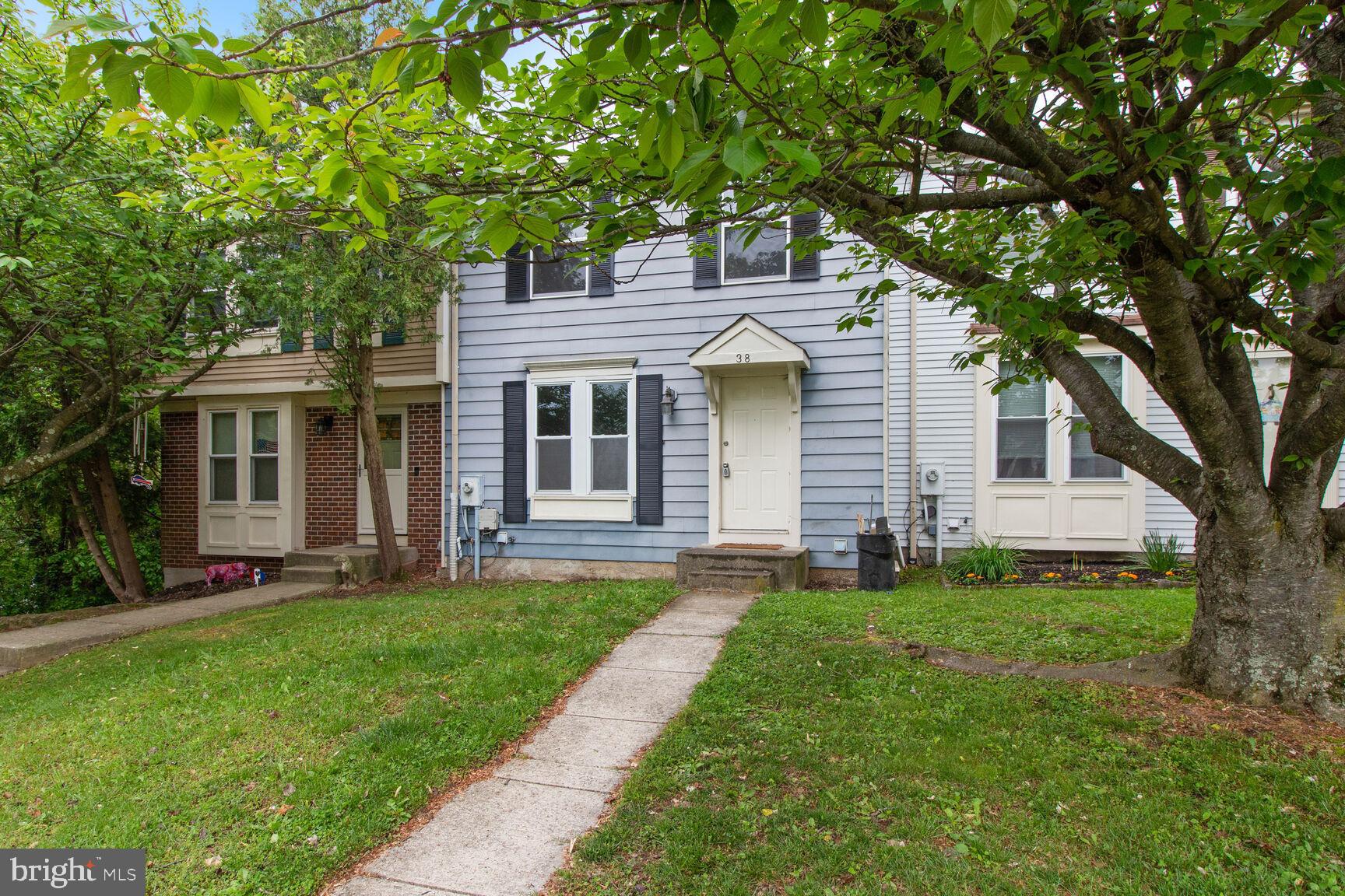 UPTON VILLAGE NORTH - Residential Lease