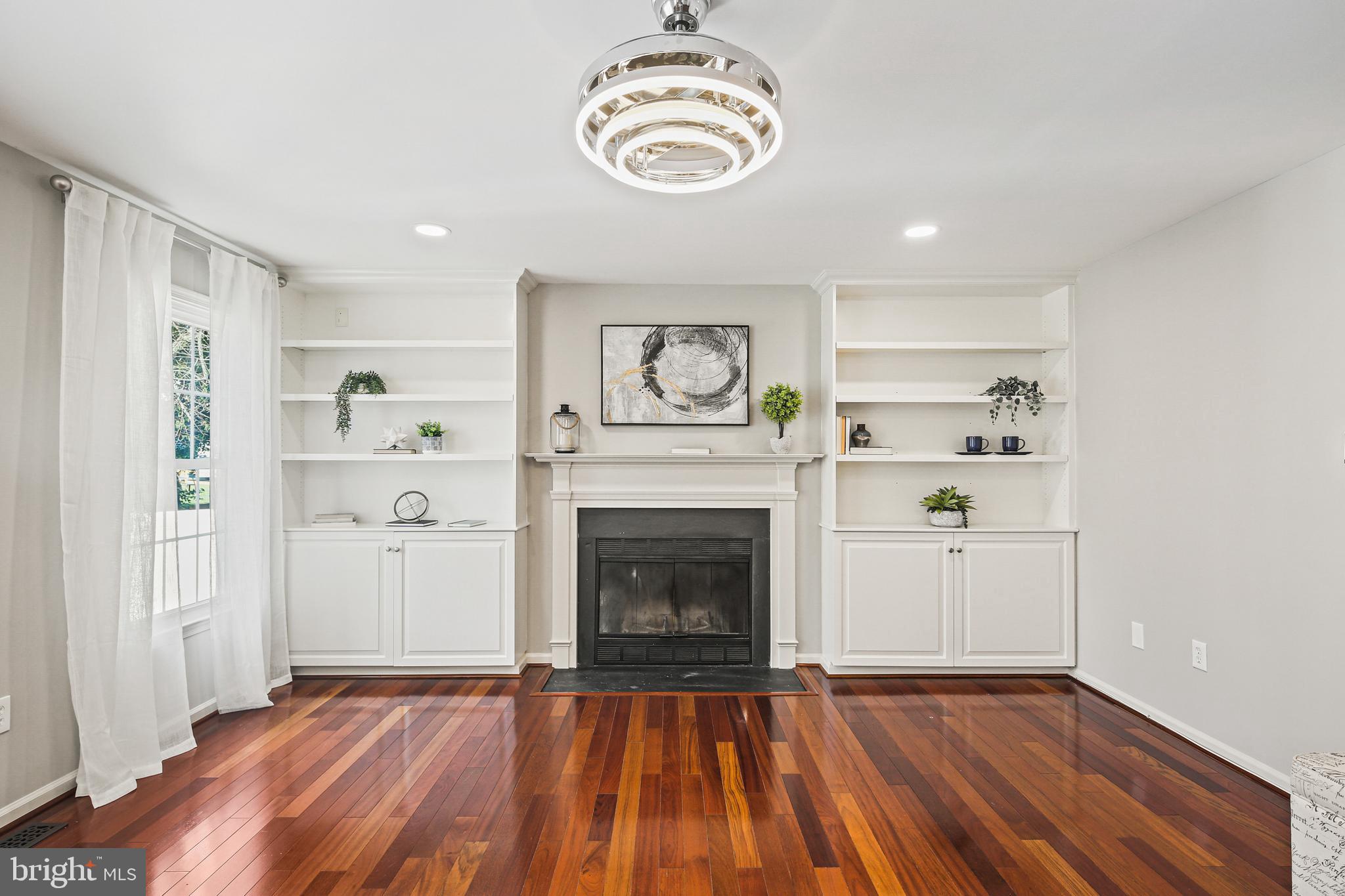 WOODBROOK - Residential