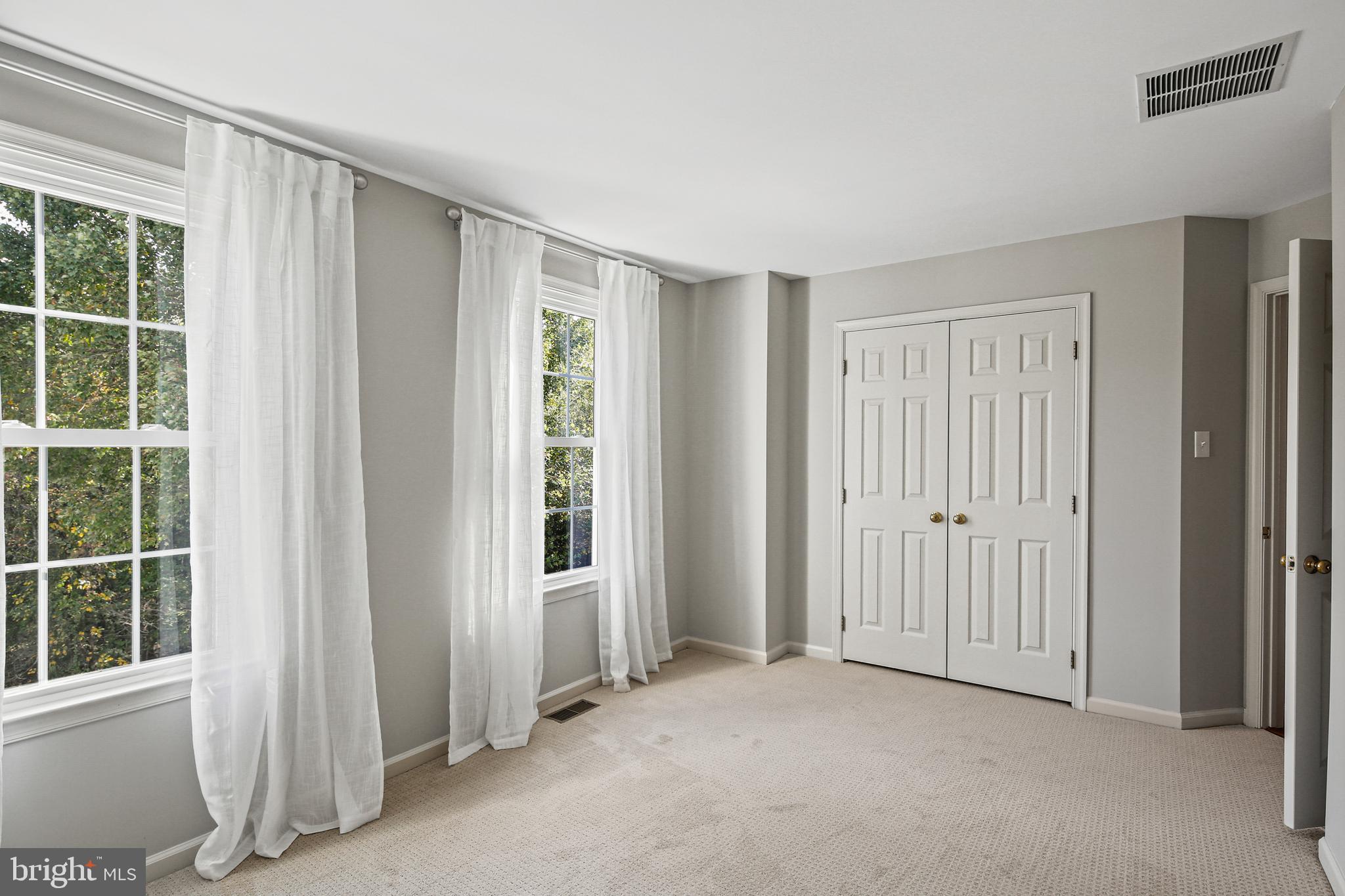 WOODBROOK - Residential