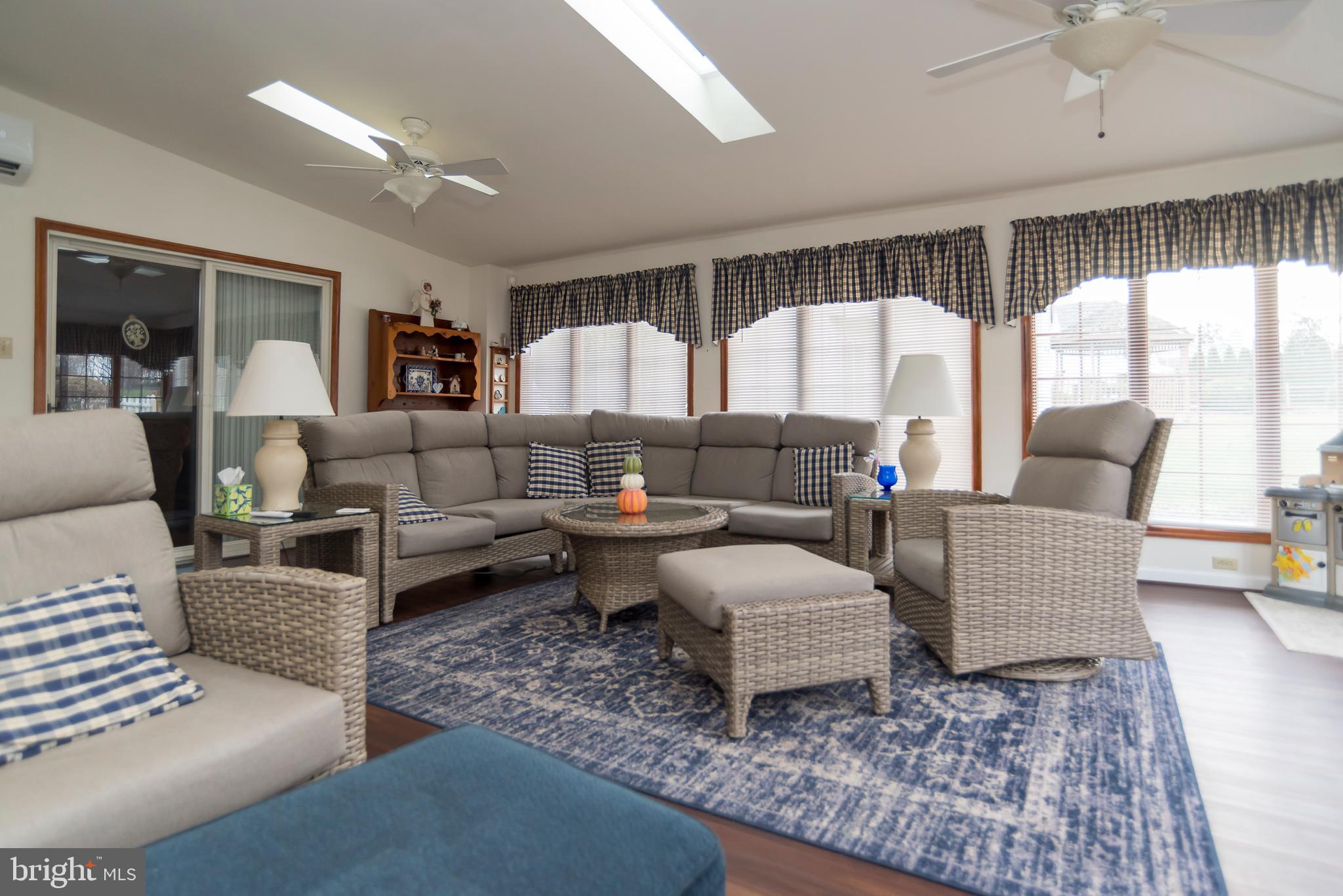 TORRESDALE MANOR - Residential