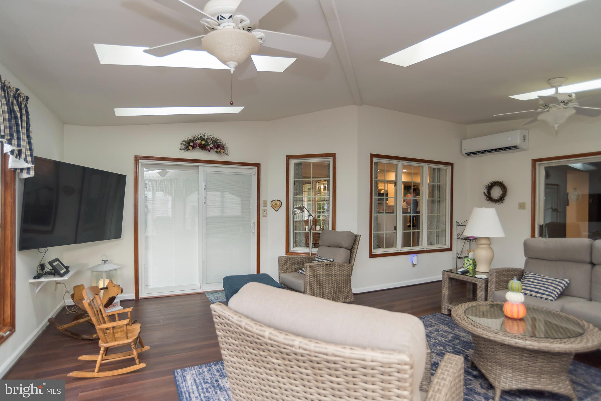 TORRESDALE MANOR - Residential