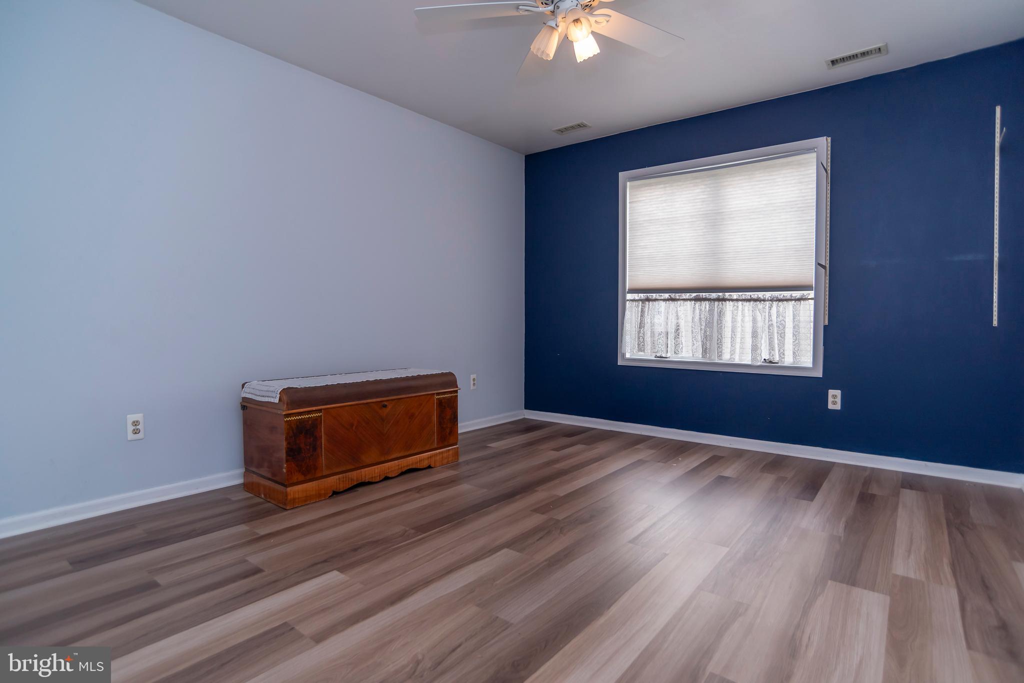 TORRESDALE MANOR - Residential