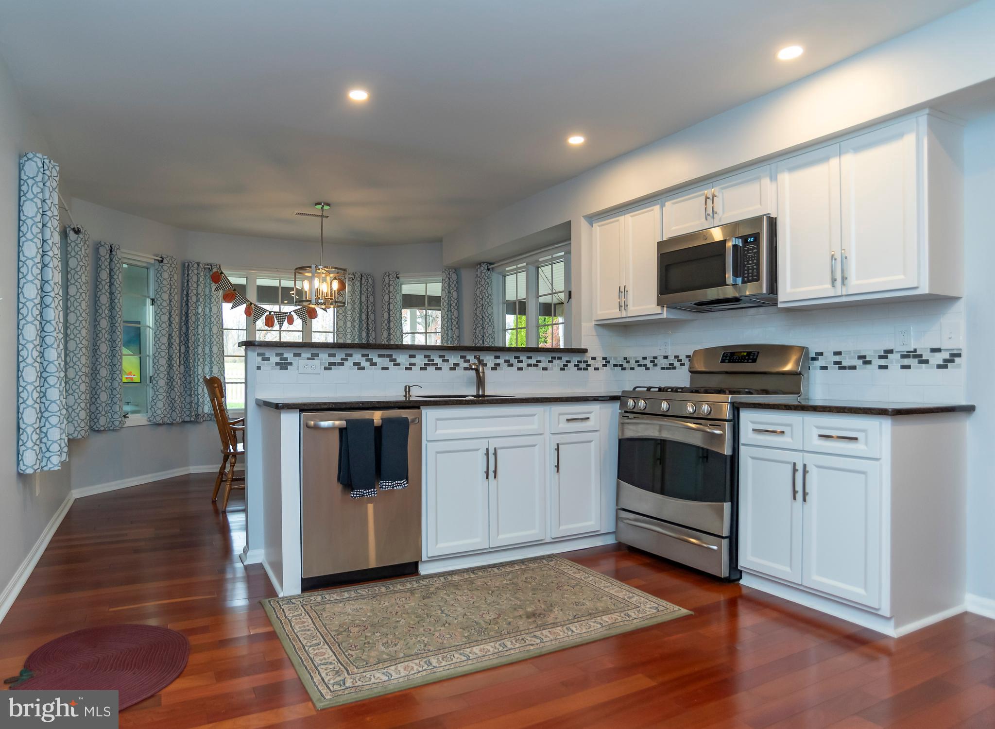 TORRESDALE MANOR - Residential