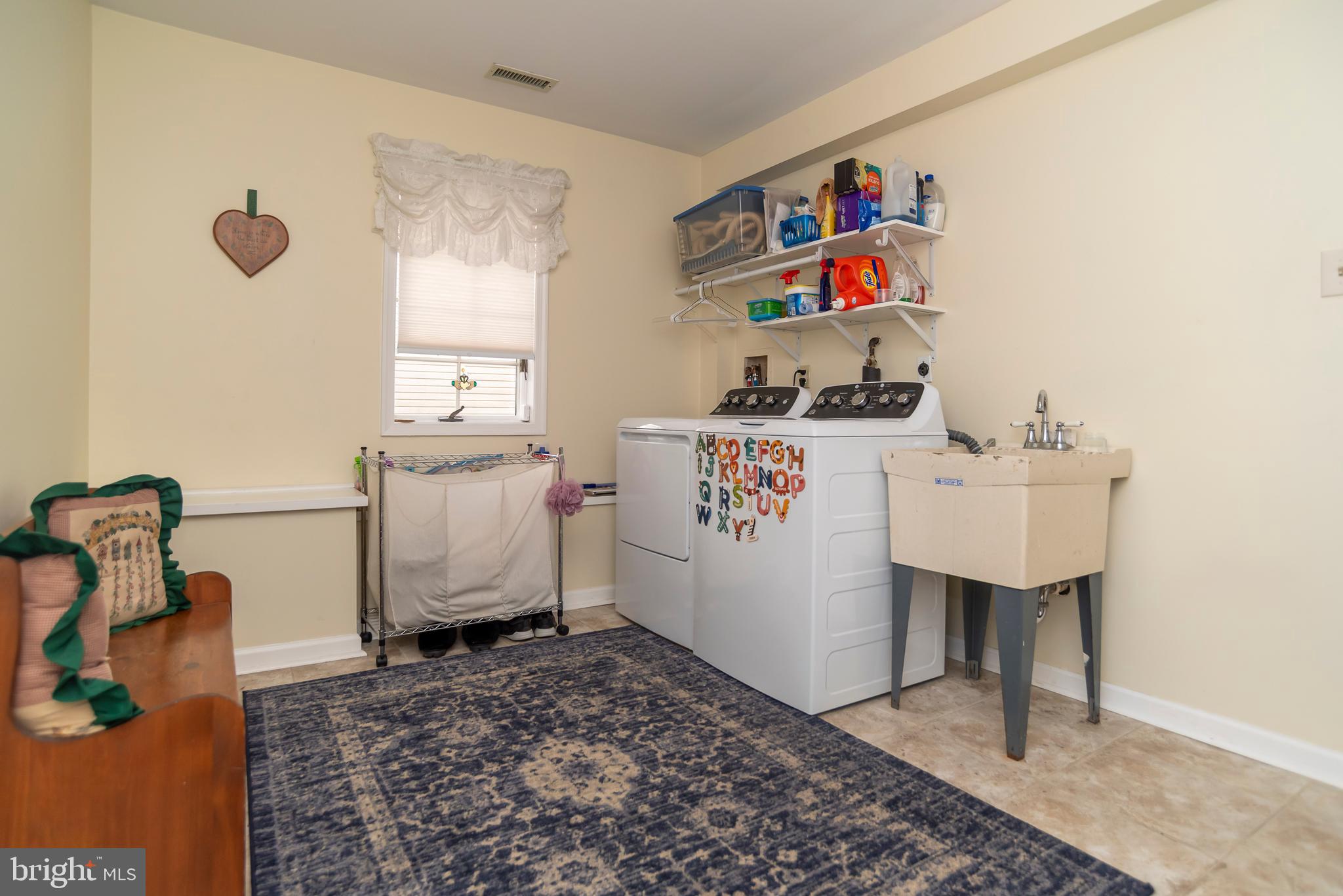 TORRESDALE MANOR - Residential