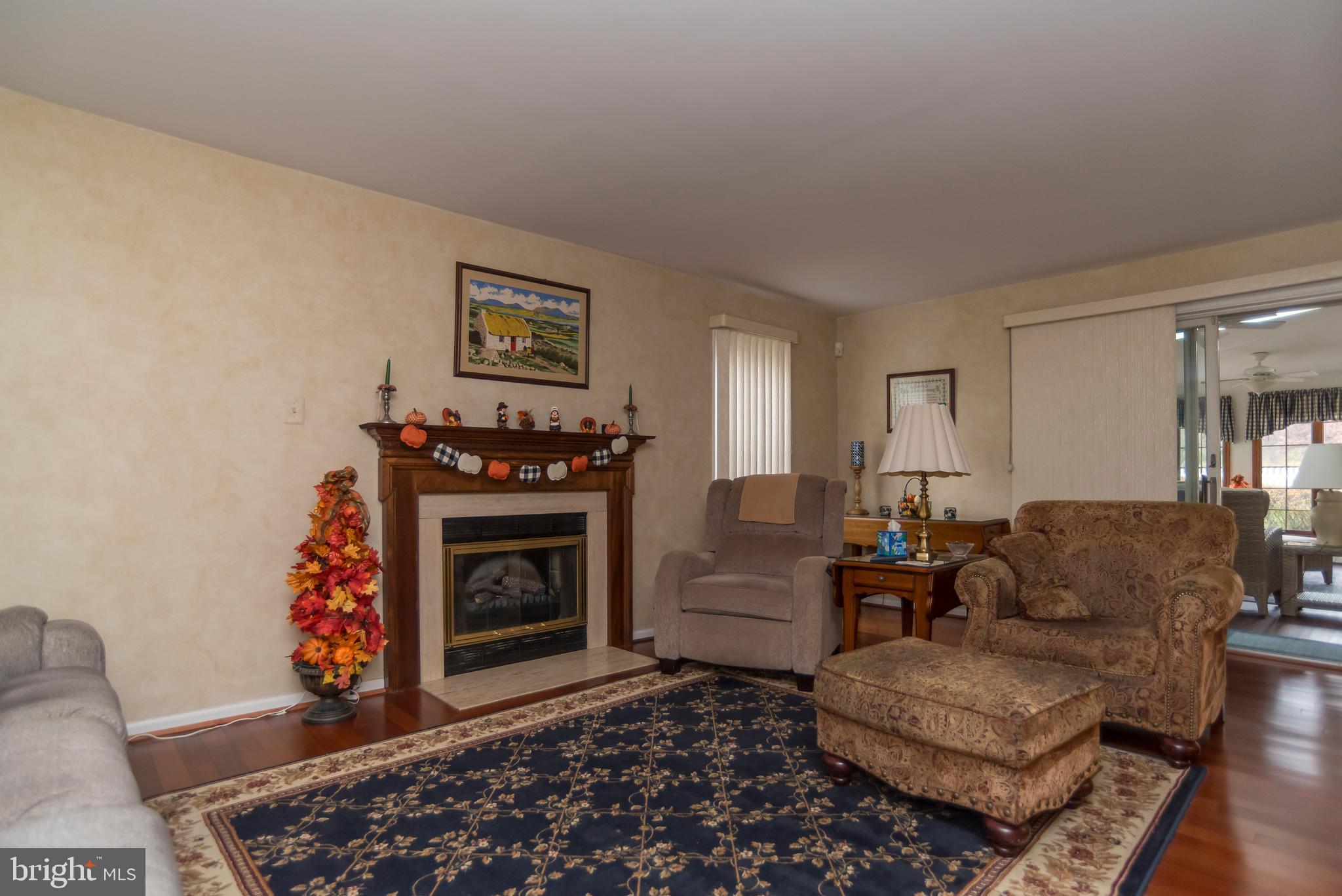 TORRESDALE MANOR - Residential