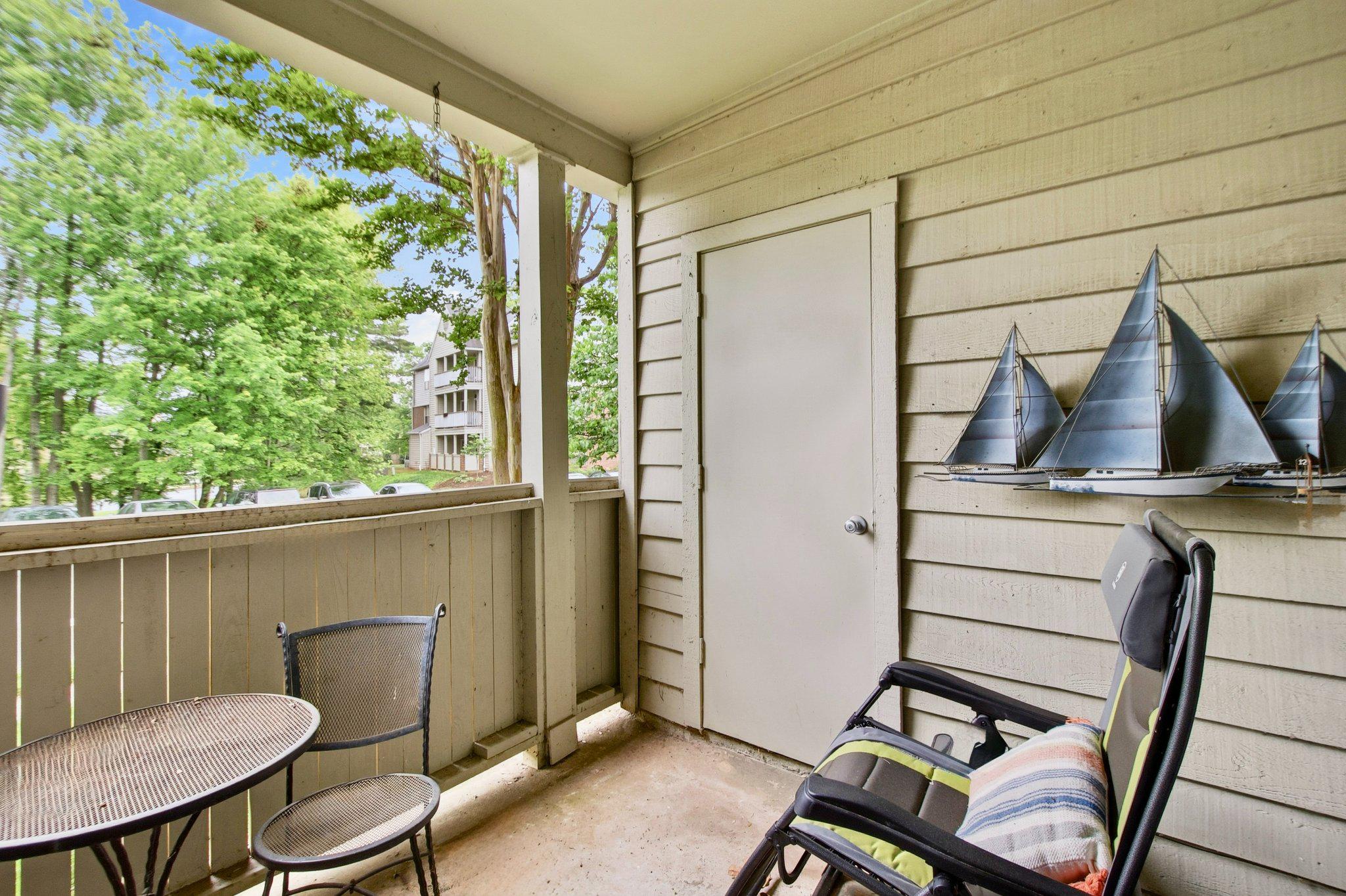 PENDERBROOK SQUARE CONDOMINIUMS - Residential