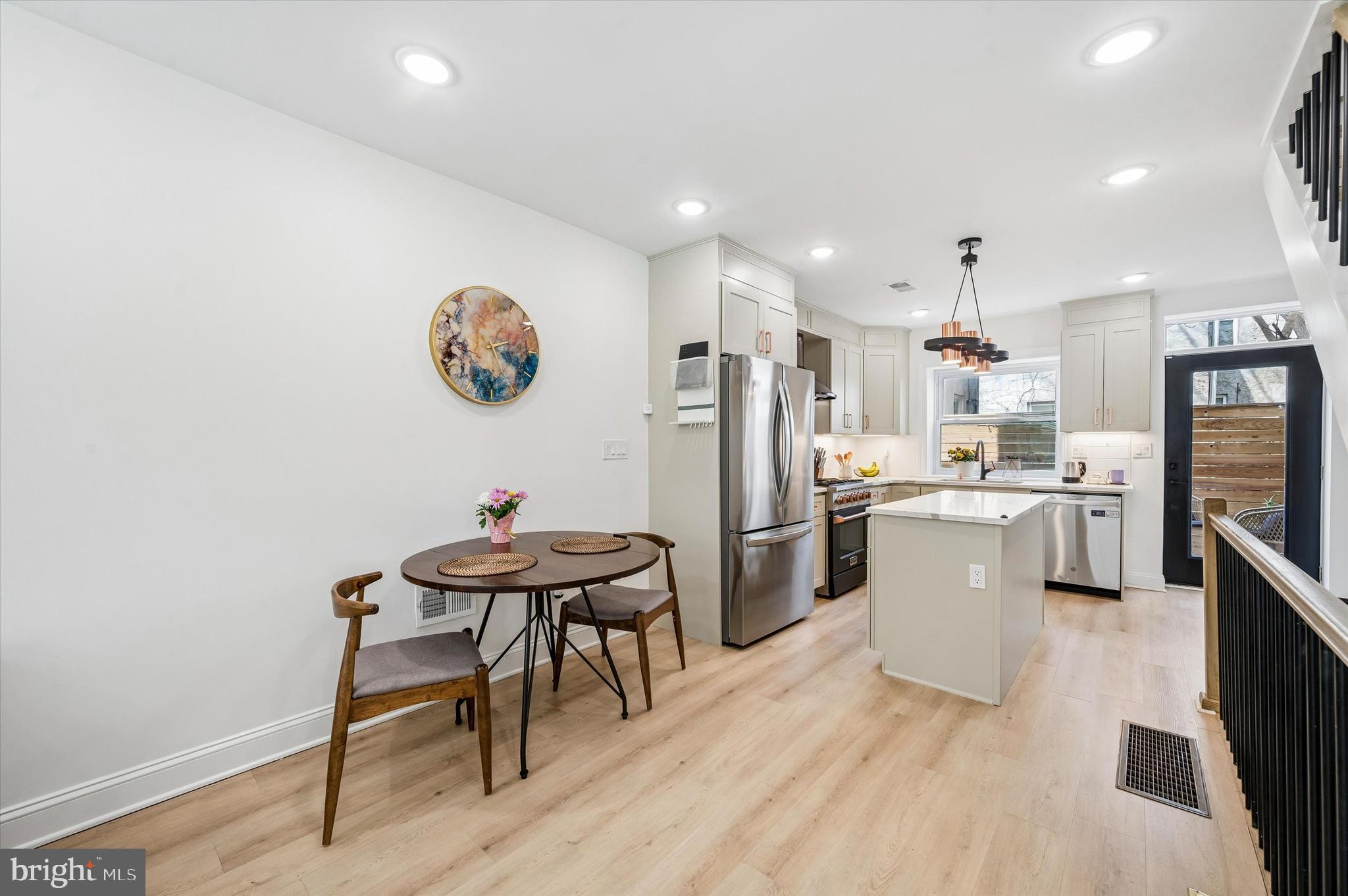 BELLA VISTA - Residential