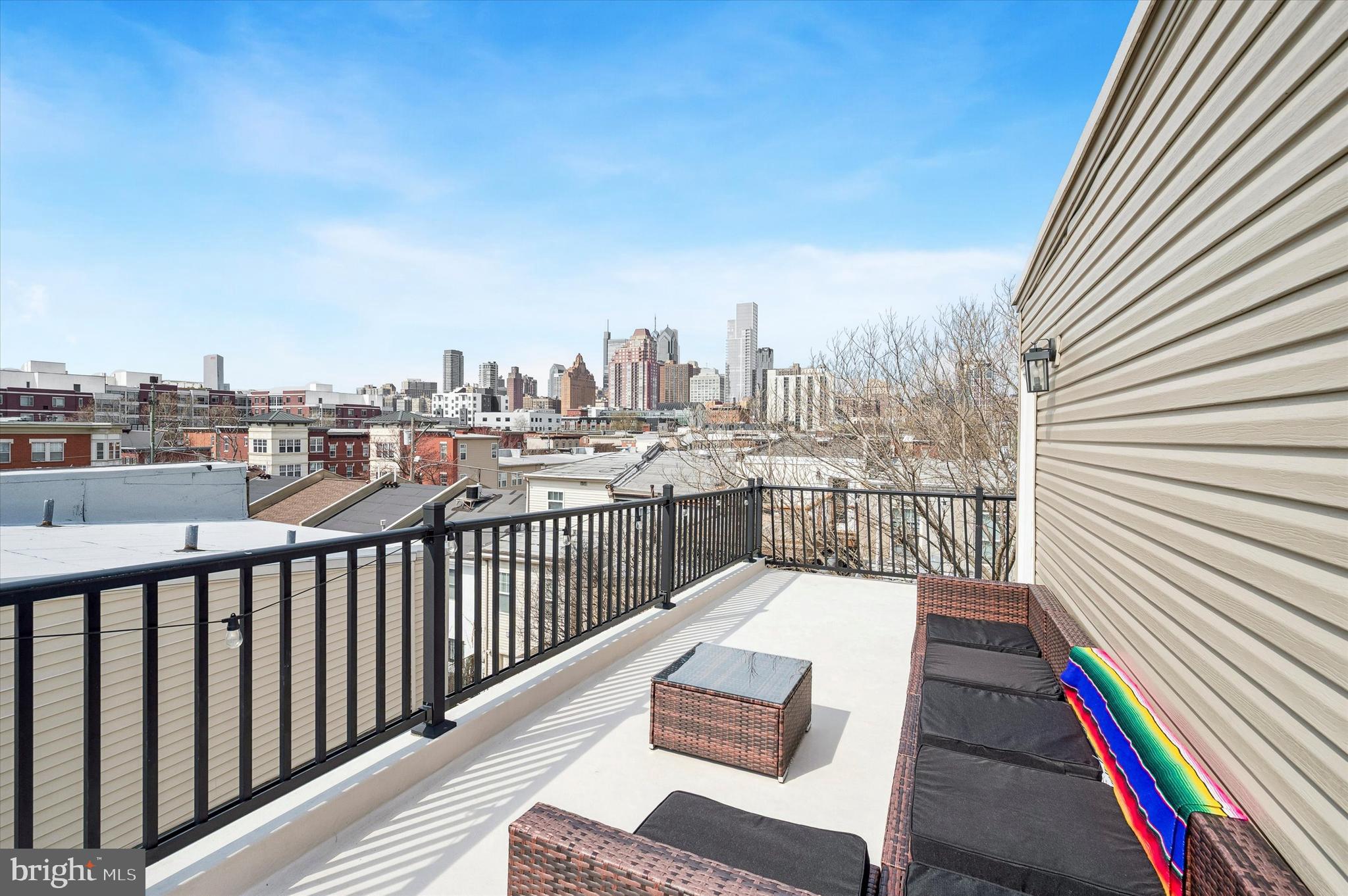 BELLA VISTA - Residential