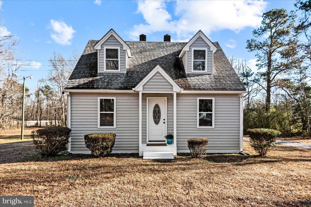 Photo of 11237 Jessie Dupont Memorial Highway, KILMARNOCK, VA 22482 (MLS # VANV2001832)