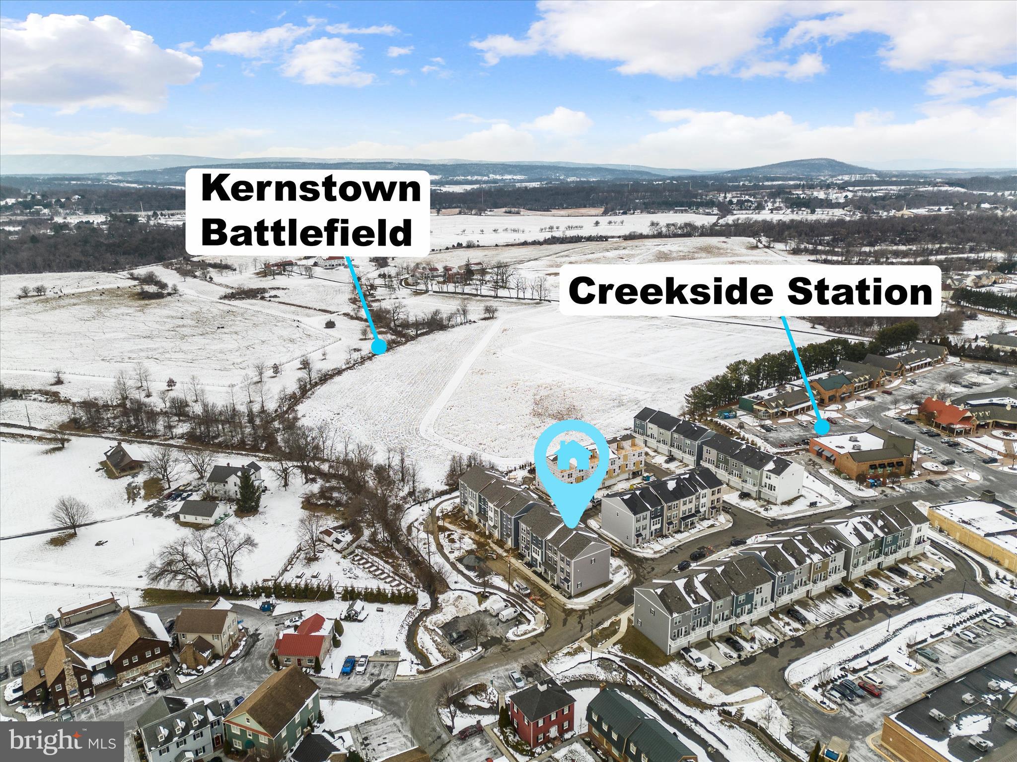 LOFTS AT CREEKSIDE - Residential Lease