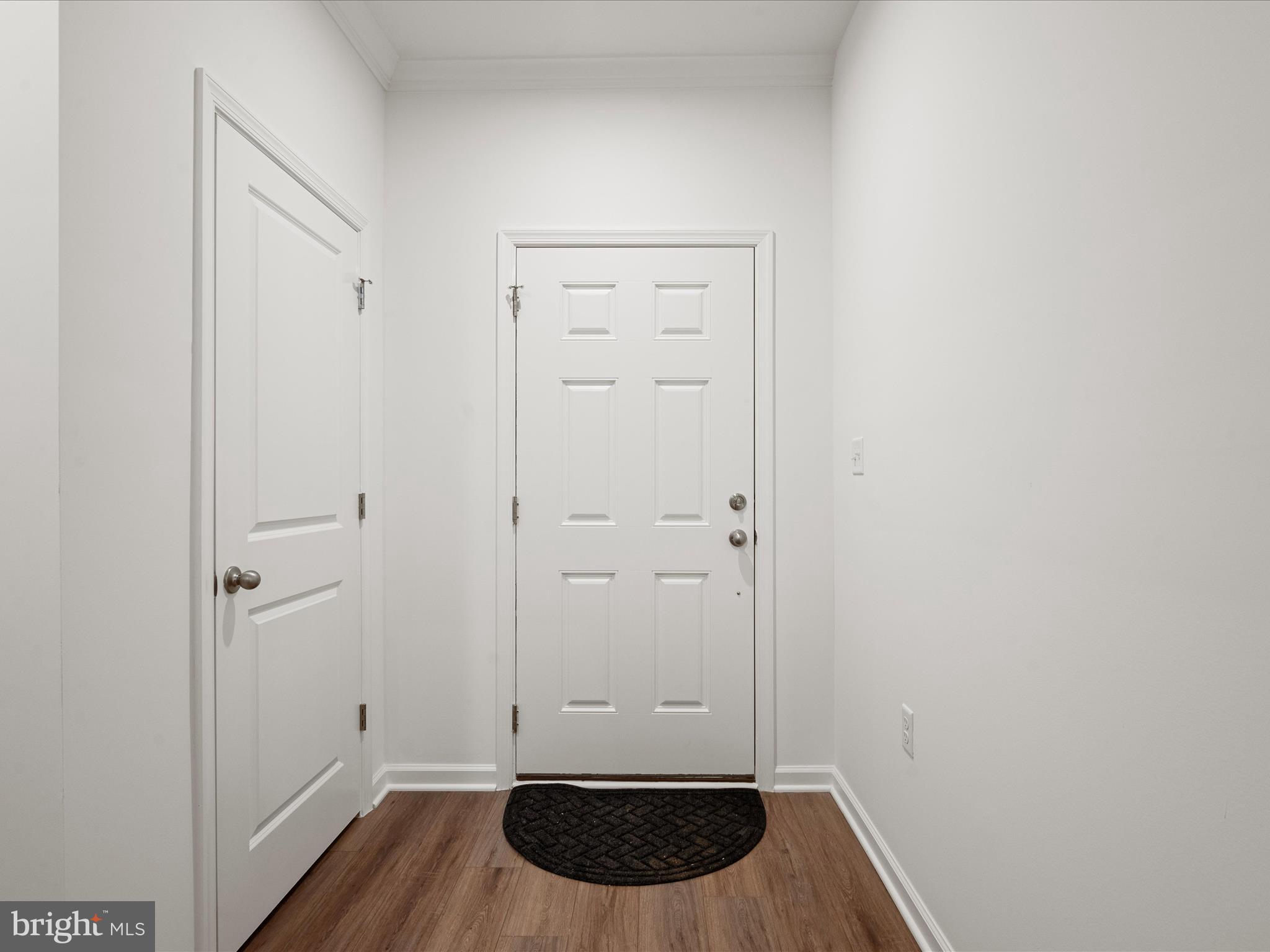 LOFTS AT CREEKSIDE - Residential Lease