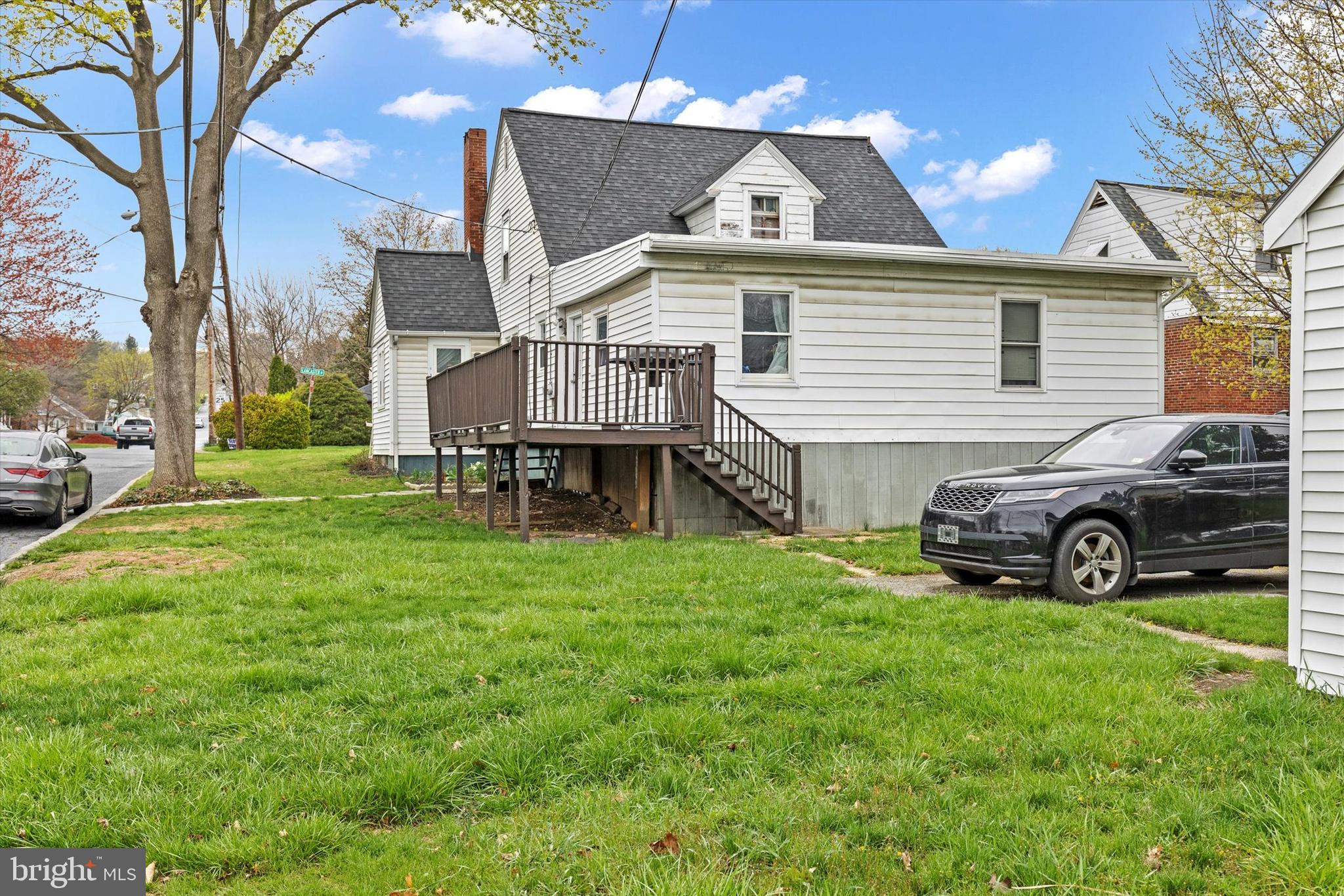 LAWNTON - Residential