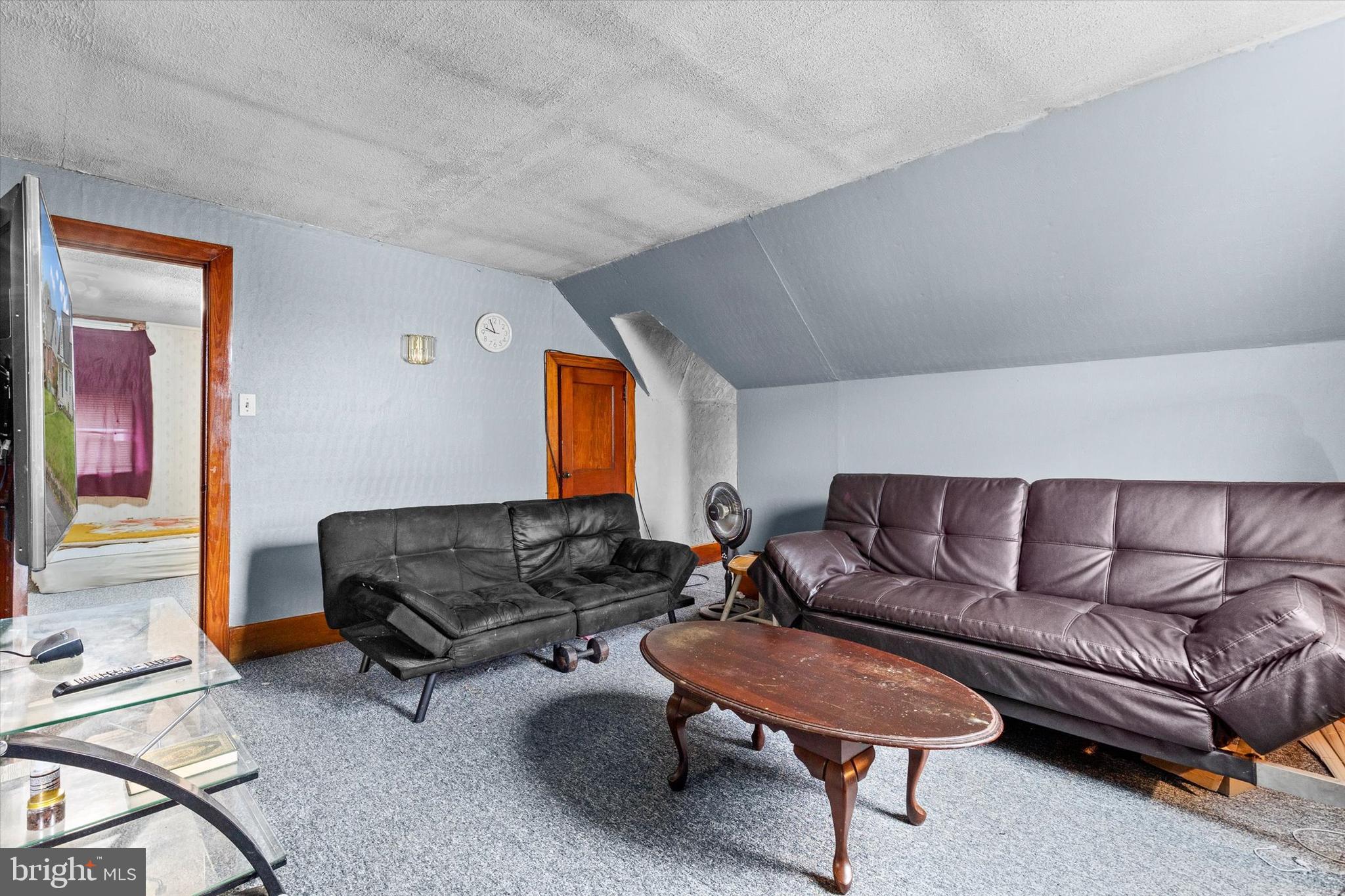 LAWNTON - Residential