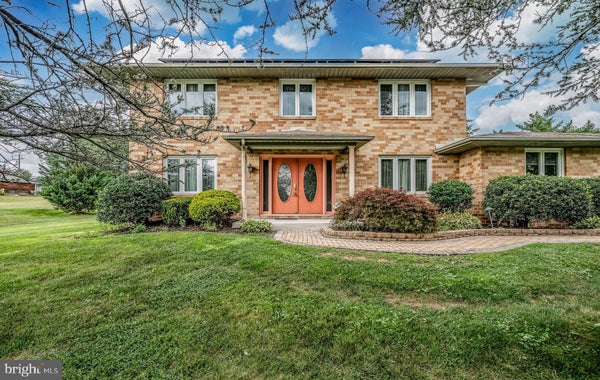 1381 SUMNEYTOWN PIKE, LANSDALE, PA 19446 - Image 8ccd0693ab45903df4e79fb7973ecf38/148549512