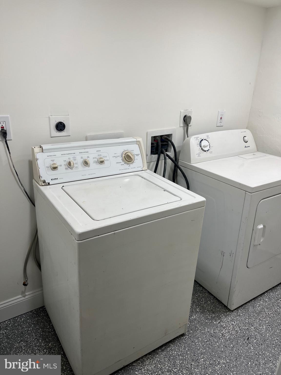 SUMMERDALE - Residential