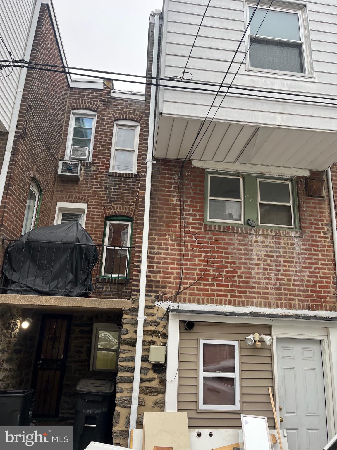 SUMMERDALE - Residential