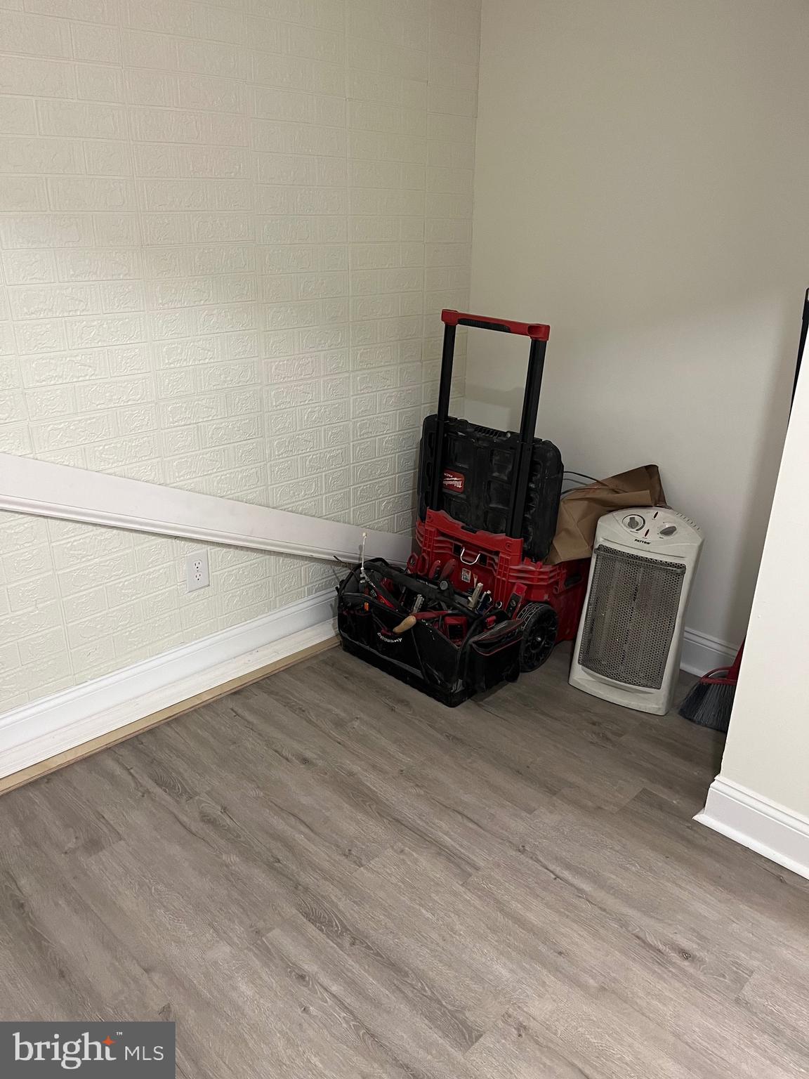 SUMMERDALE - Residential