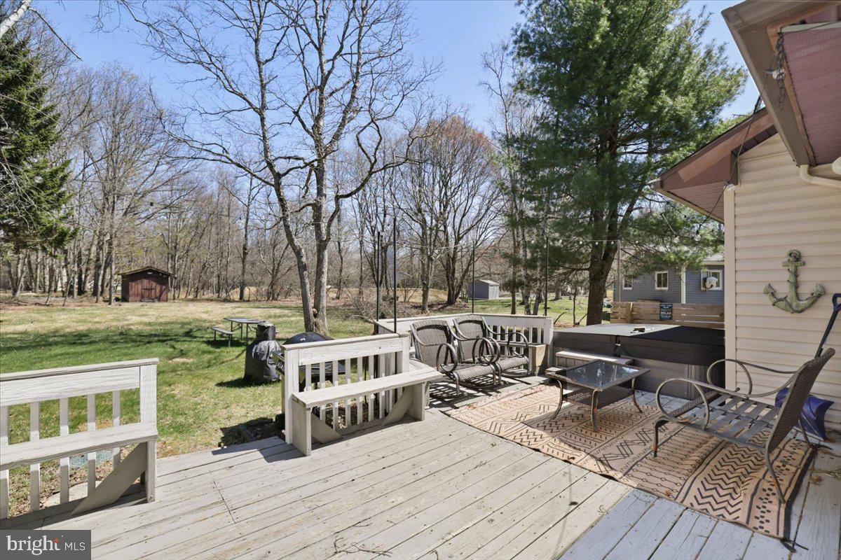 TOWAMENSING TRAILS - Residential