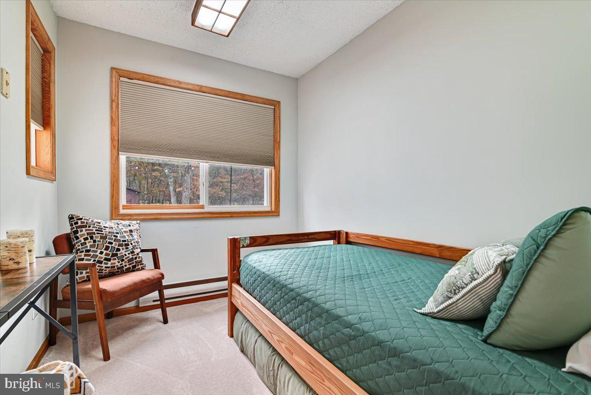TOWAMENSING TRAILS - Residential