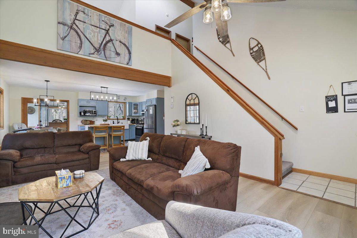 TOWAMENSING TRAILS - Residential