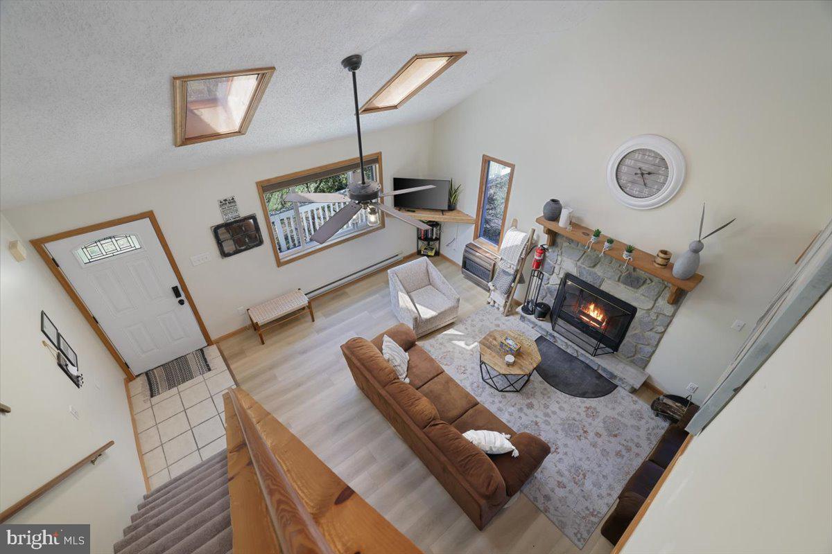 TOWAMENSING TRAILS - Residential