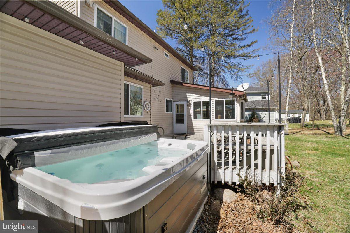 TOWAMENSING TRAILS - Residential