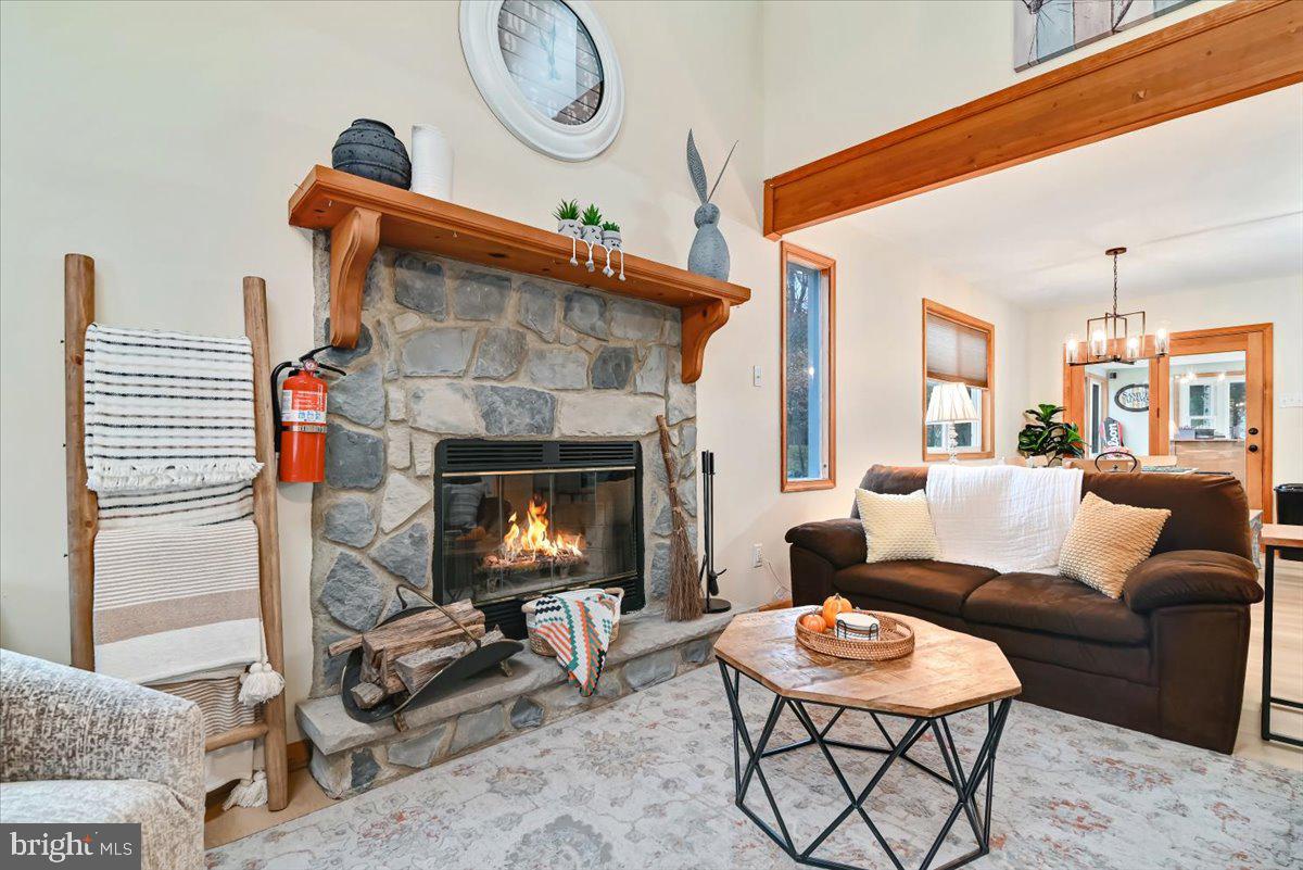 TOWAMENSING TRAILS - Residential