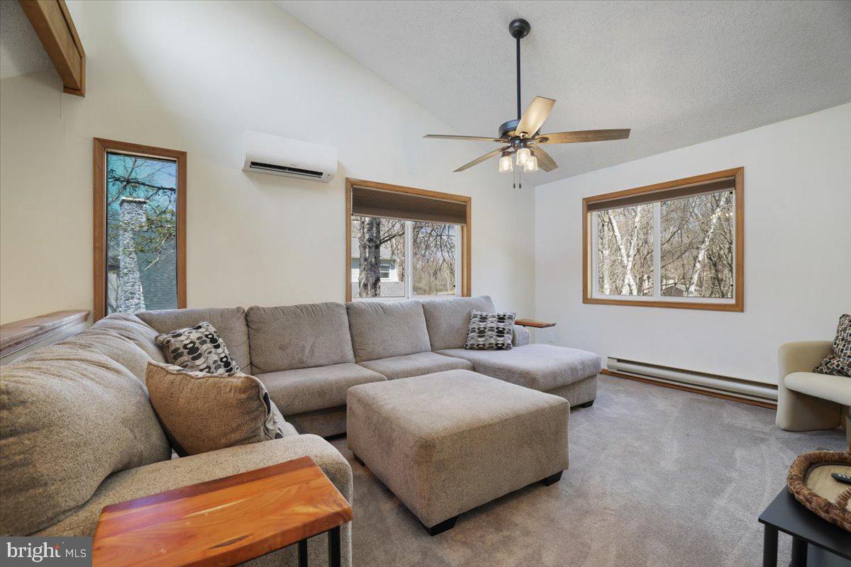 TOWAMENSING TRAILS - Residential