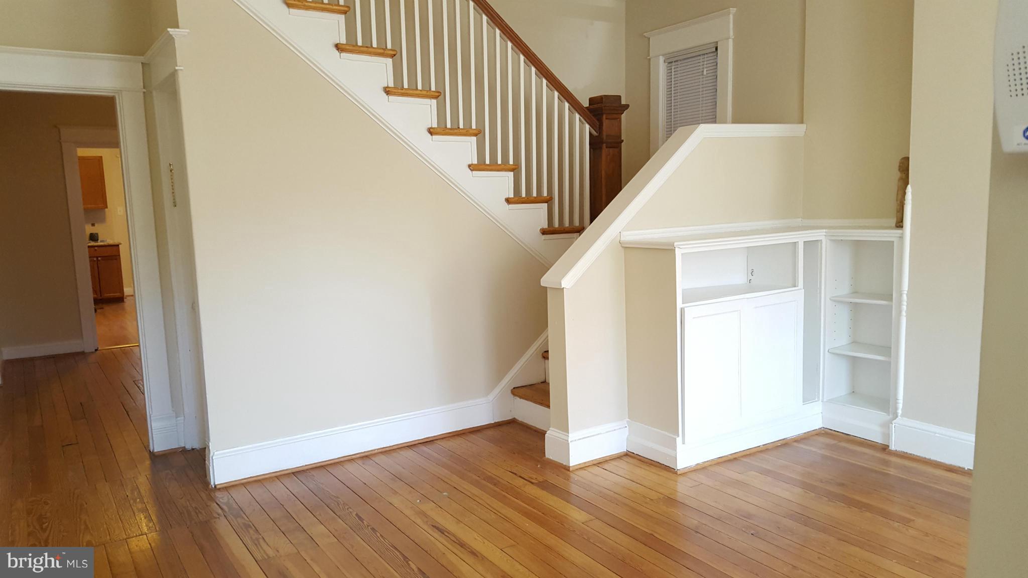 OLD TOWN - Residential Lease