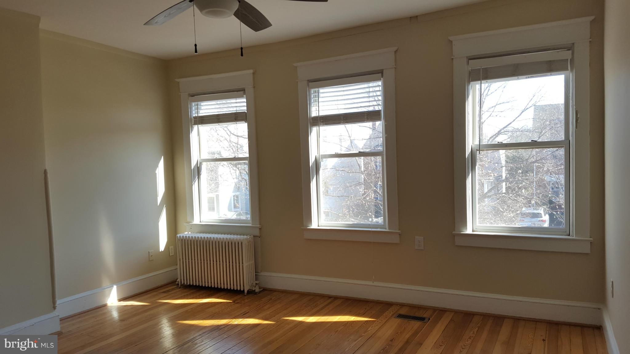 OLD TOWN - Residential Lease