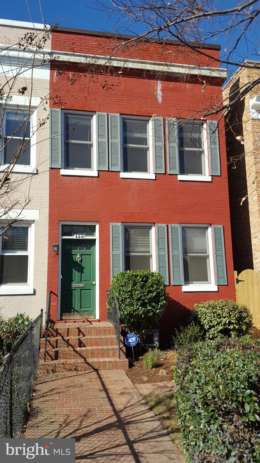 OLD TOWN - Residential Lease