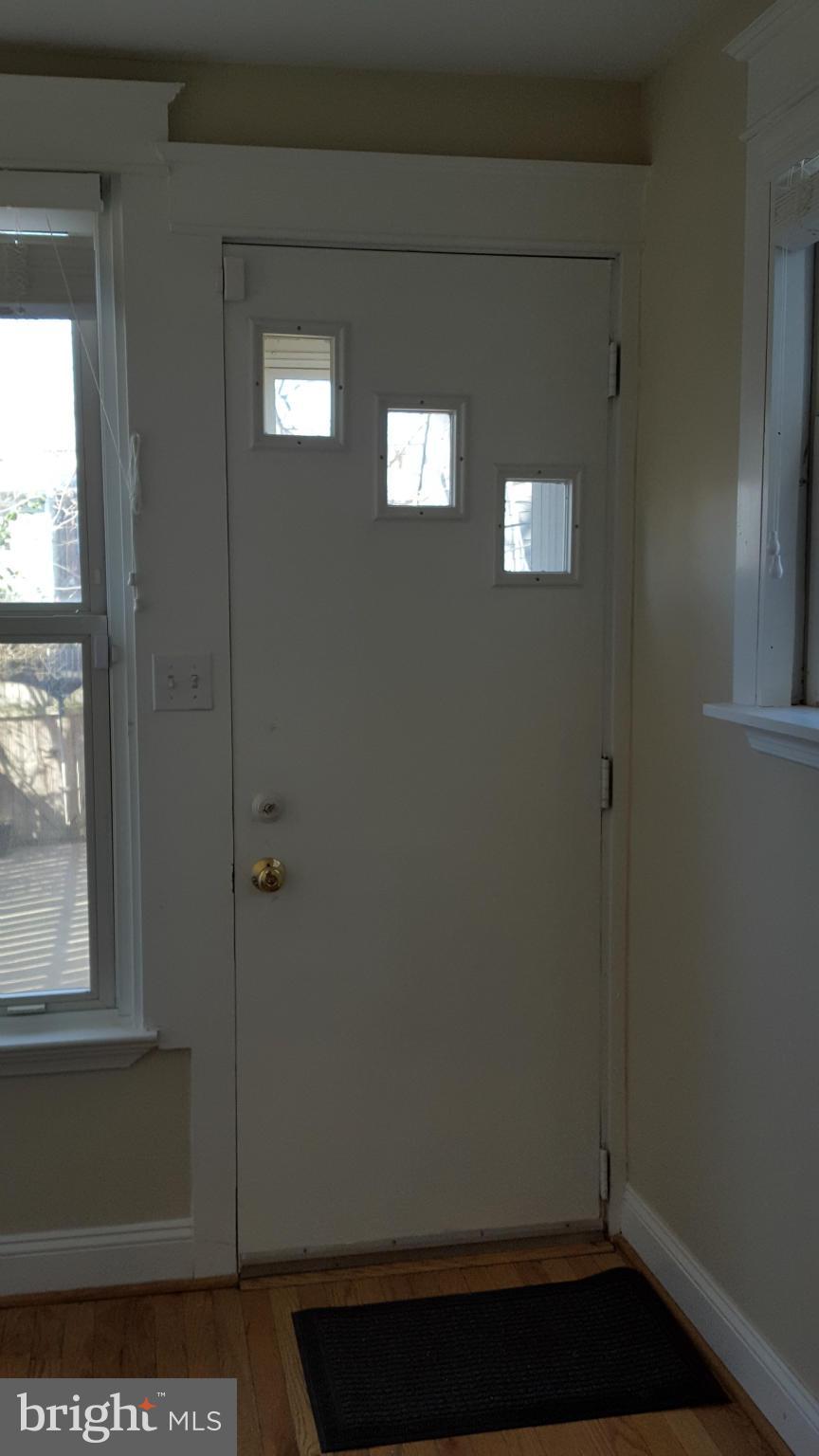 OLD TOWN - Residential Lease