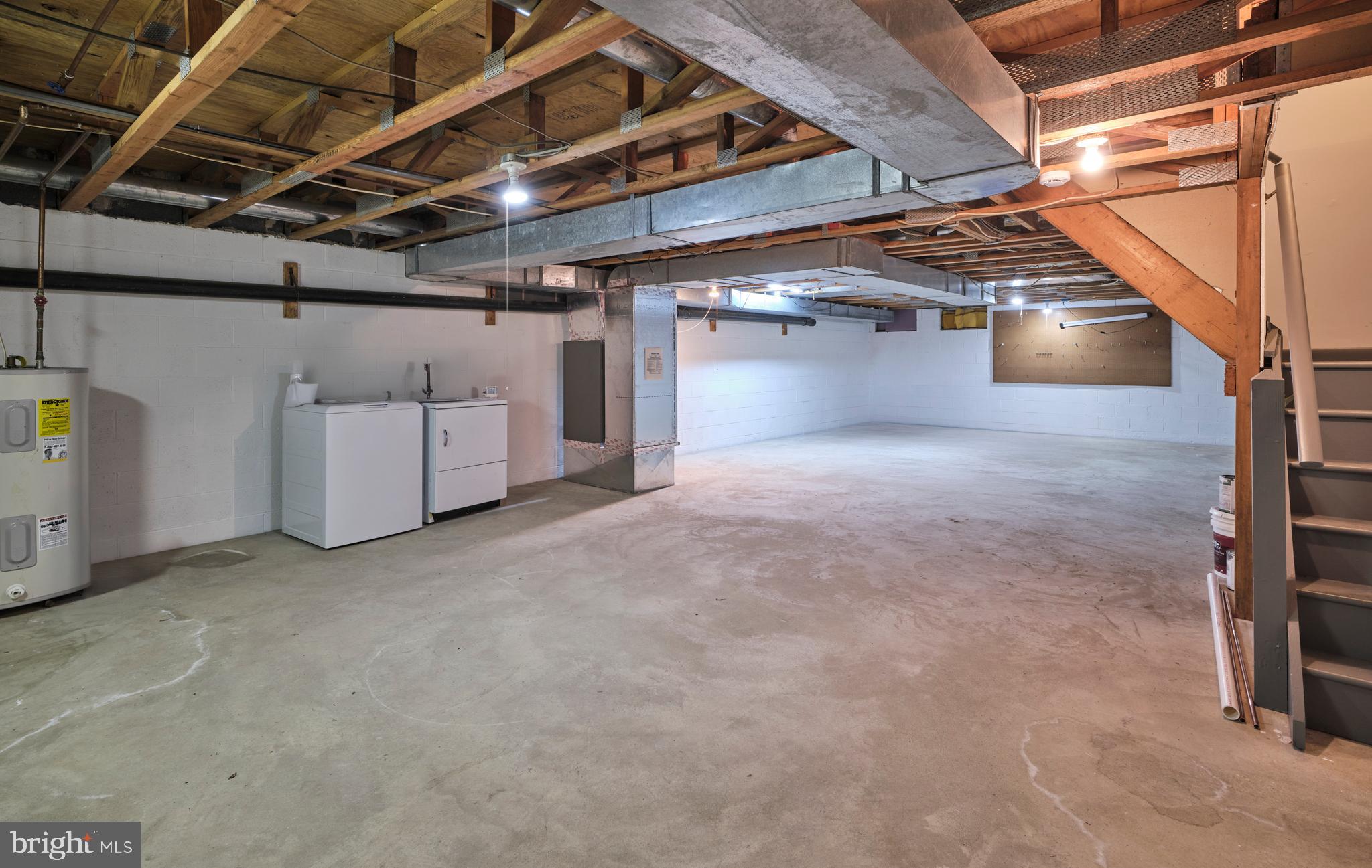 INGHAM MEWS - Residential Lease