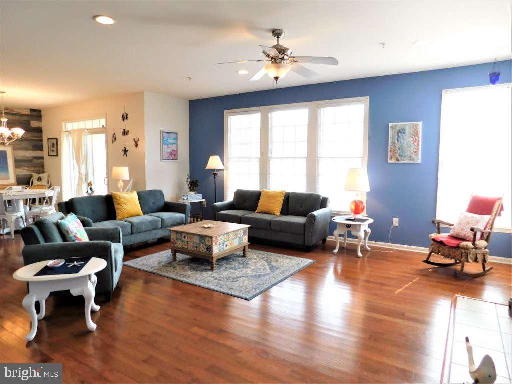 212 OCTOBER GLORY AVENUE C