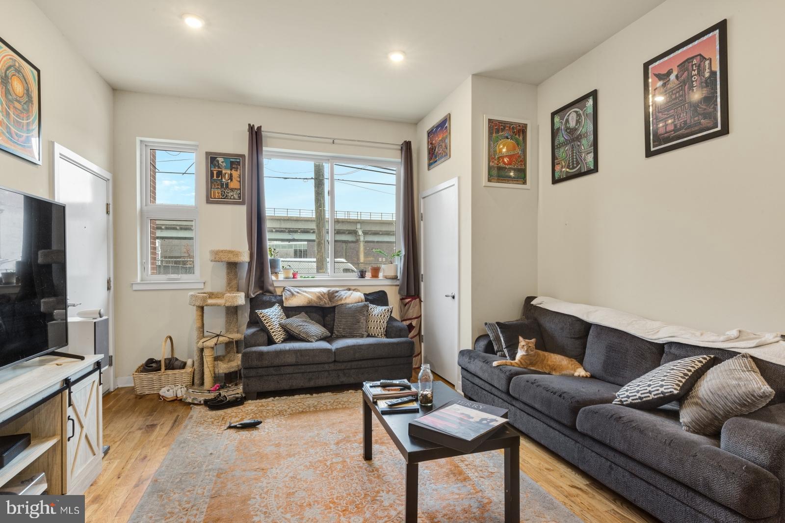 OLDE KENSINGTON - Residential Lease