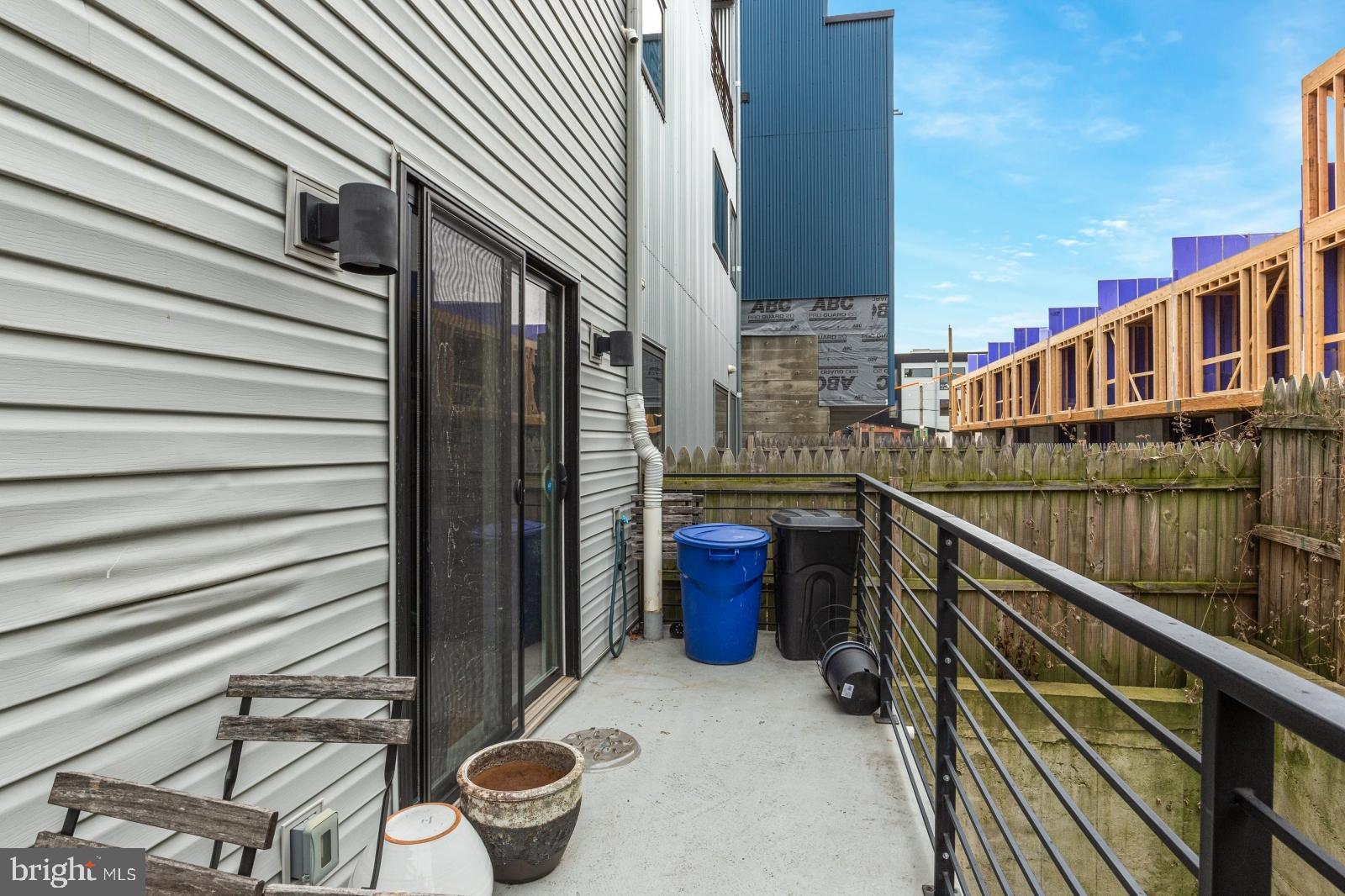 OLDE KENSINGTON - Residential Lease