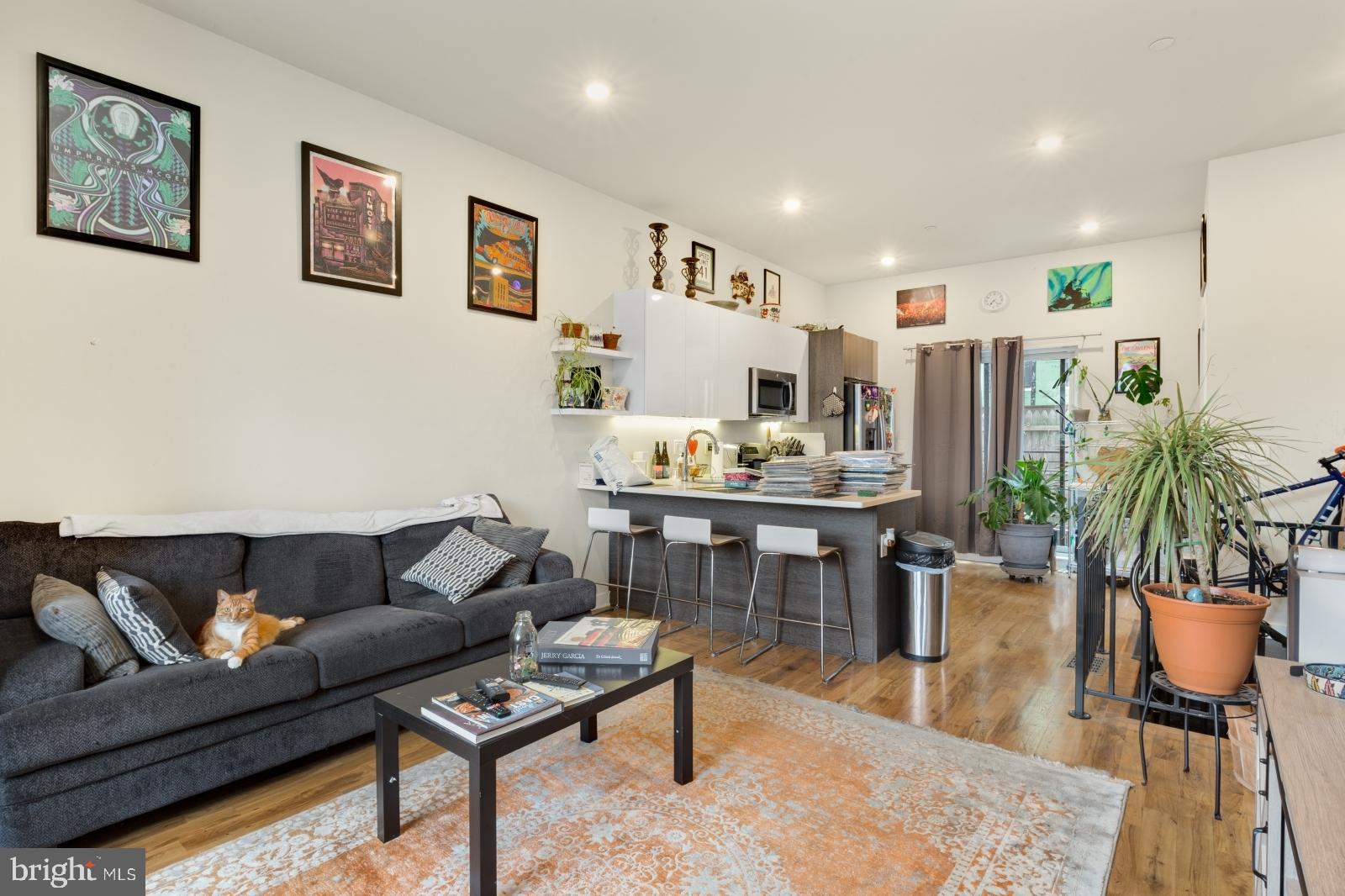 OLDE KENSINGTON - Residential Lease