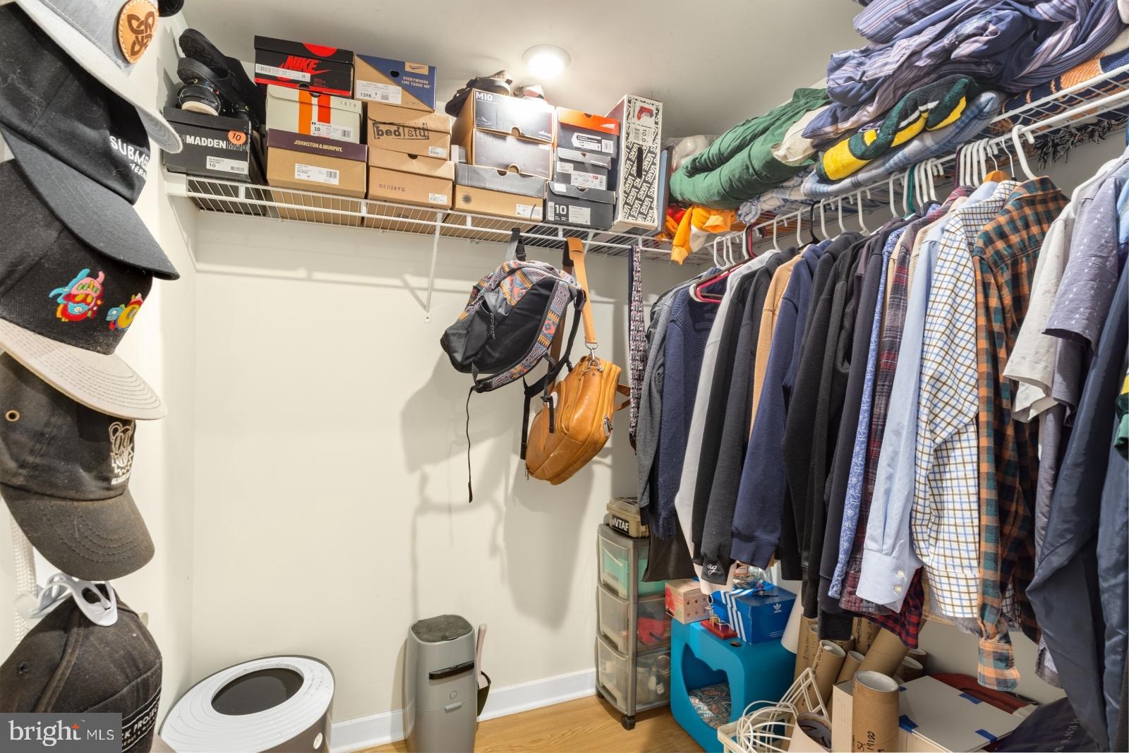 OLDE KENSINGTON - Residential Lease