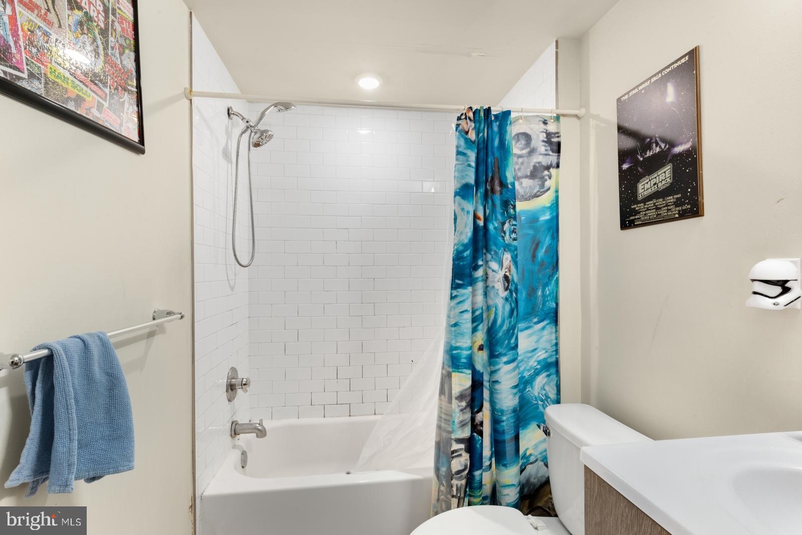 OLDE KENSINGTON - Residential Lease