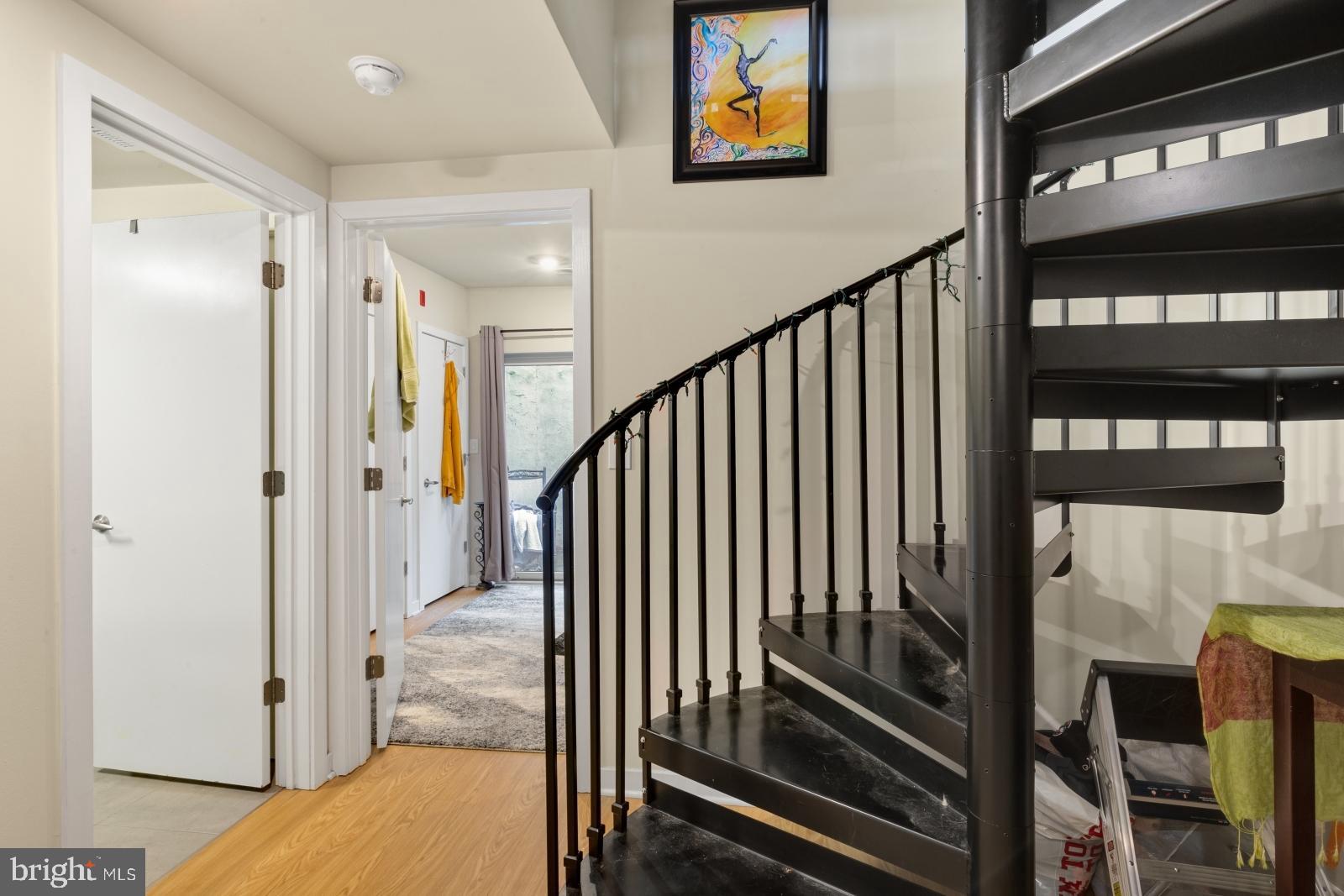 OLDE KENSINGTON - Residential Lease